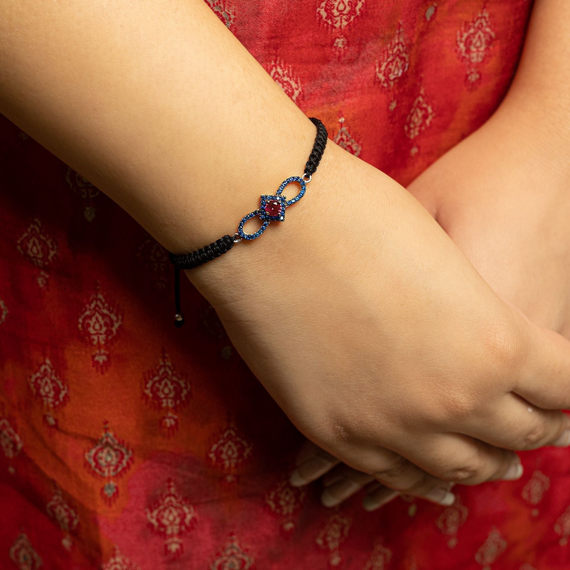 Alluring Bracelet on Thread Patterned silverhousebyrj