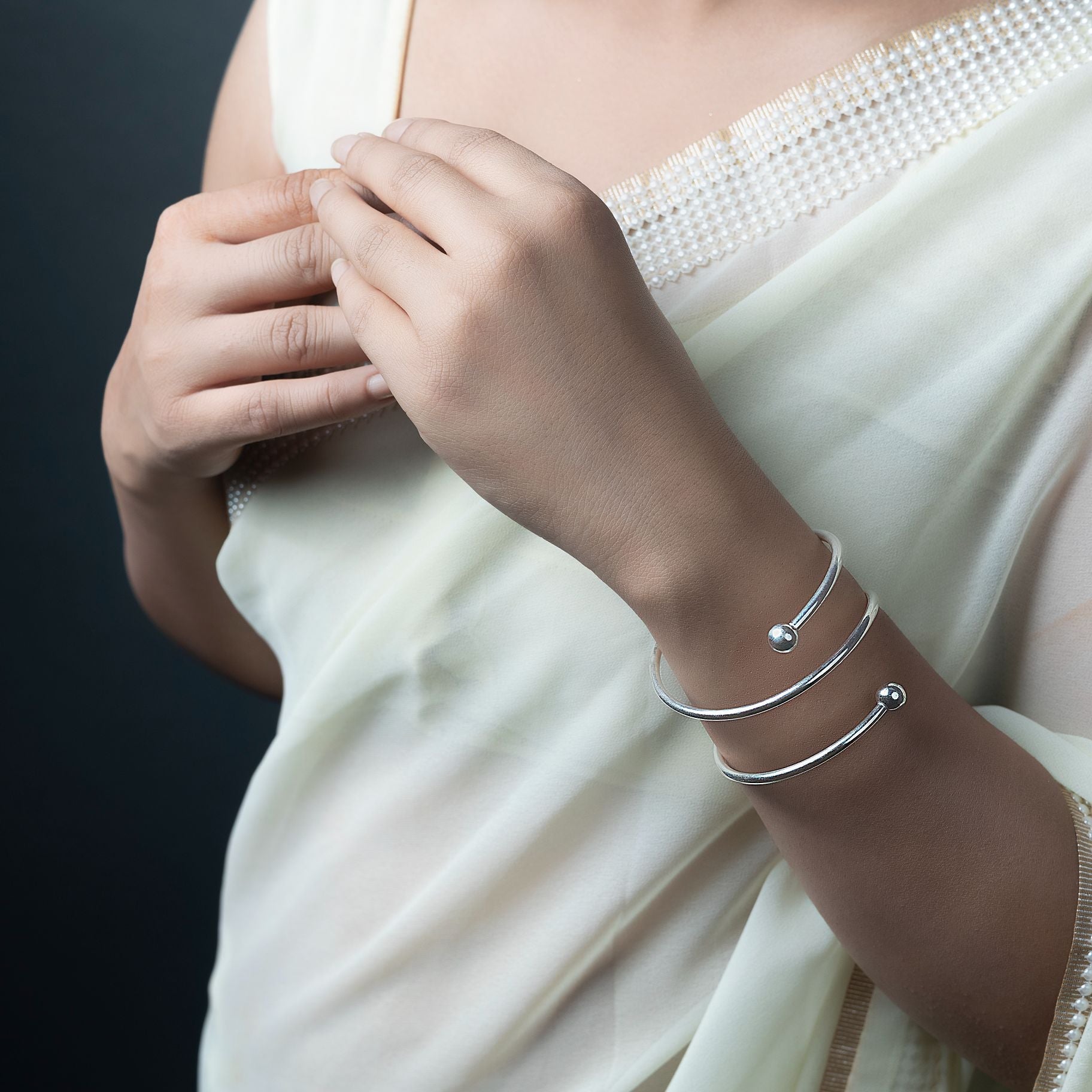 Alluring Coil Designed Kada silverhousebyrj