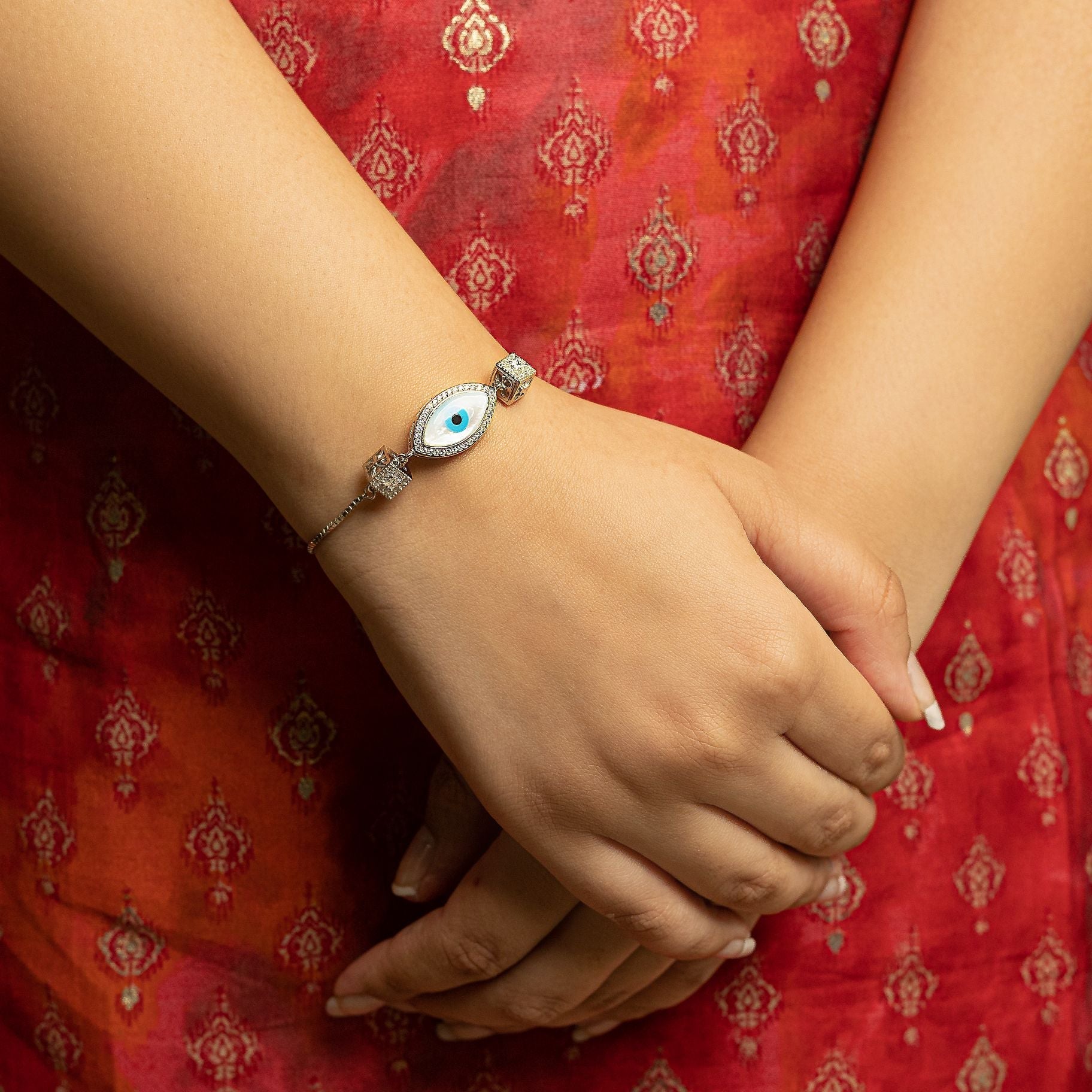 Alluring Evil Eye Bracelet silverhousebyrj