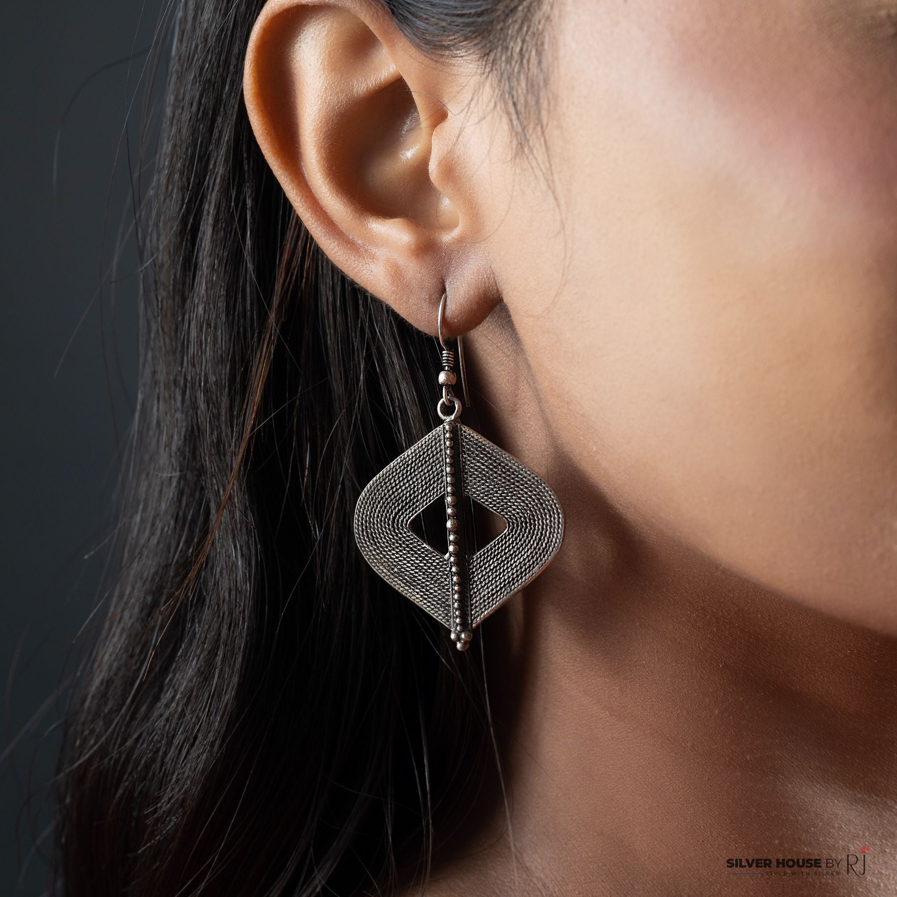 Alluring Tribal Earring silverhousebyrj