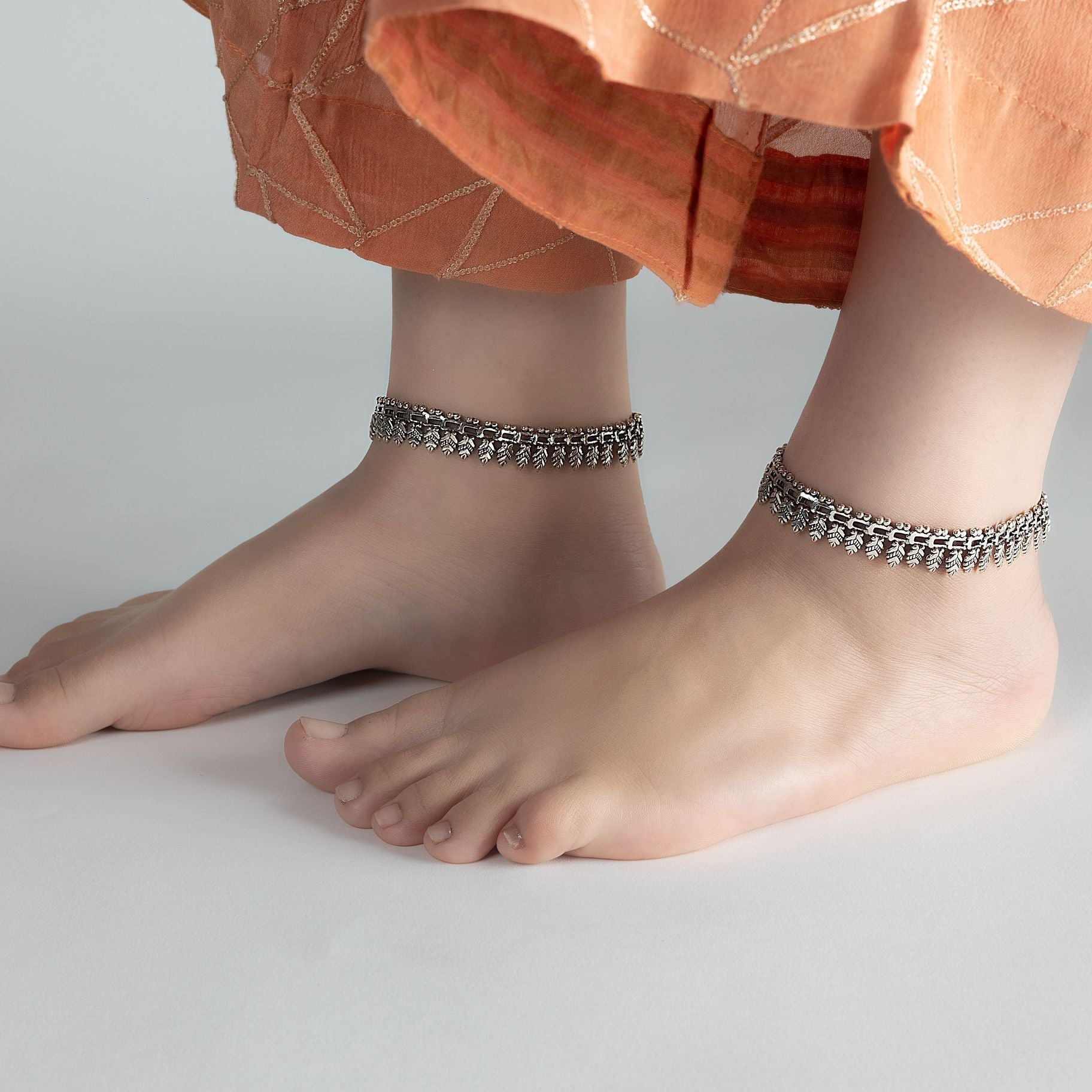 Antique Leaf Shaped Anklet silverhousebyrj