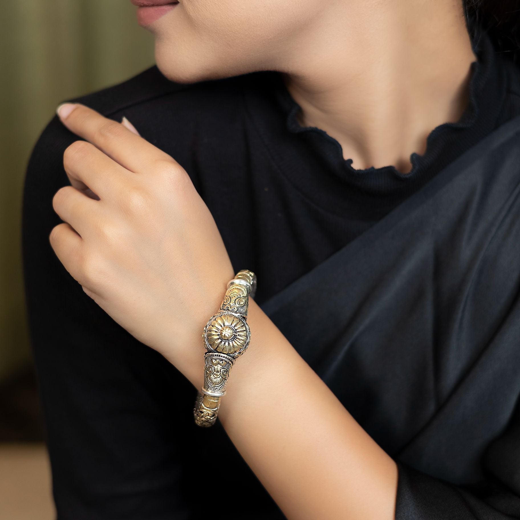 Antique chitrai Kada silverhousebyrj