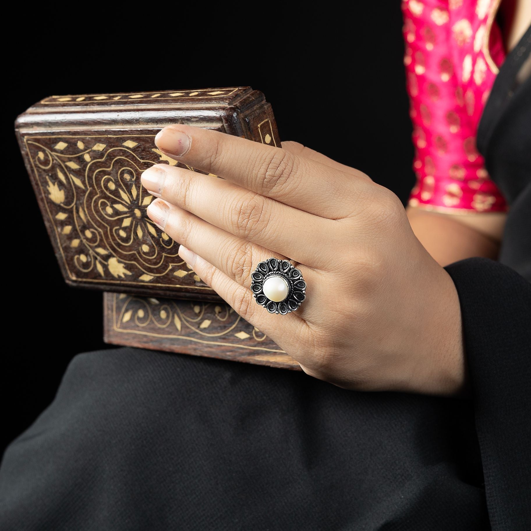 Attractive Floral Ring With Pearl silverhousebyrj