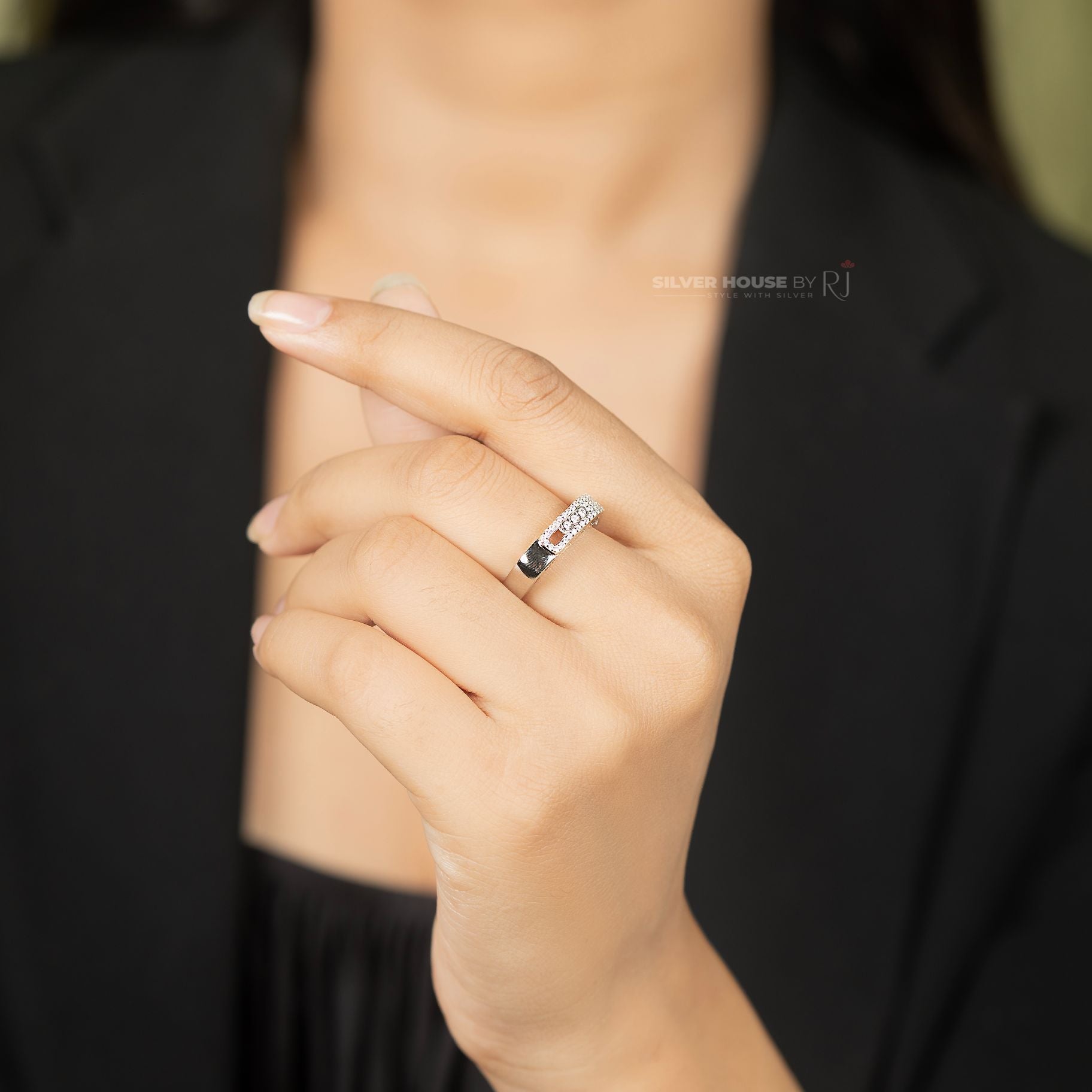 Attractive Stone Studded italian Kada silverhousebyrj