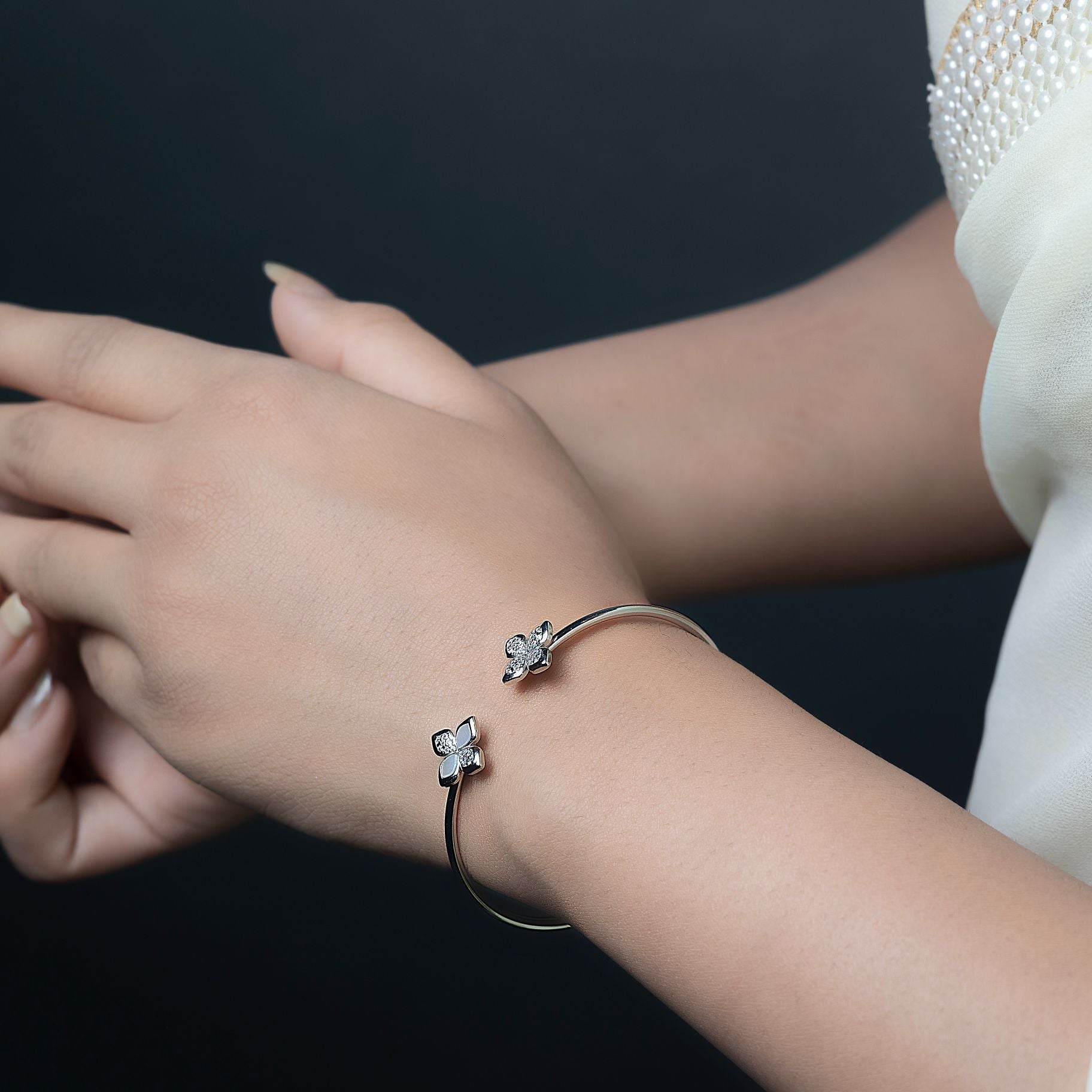 Captivating Silver Elegance Bangle silverhousebyrj