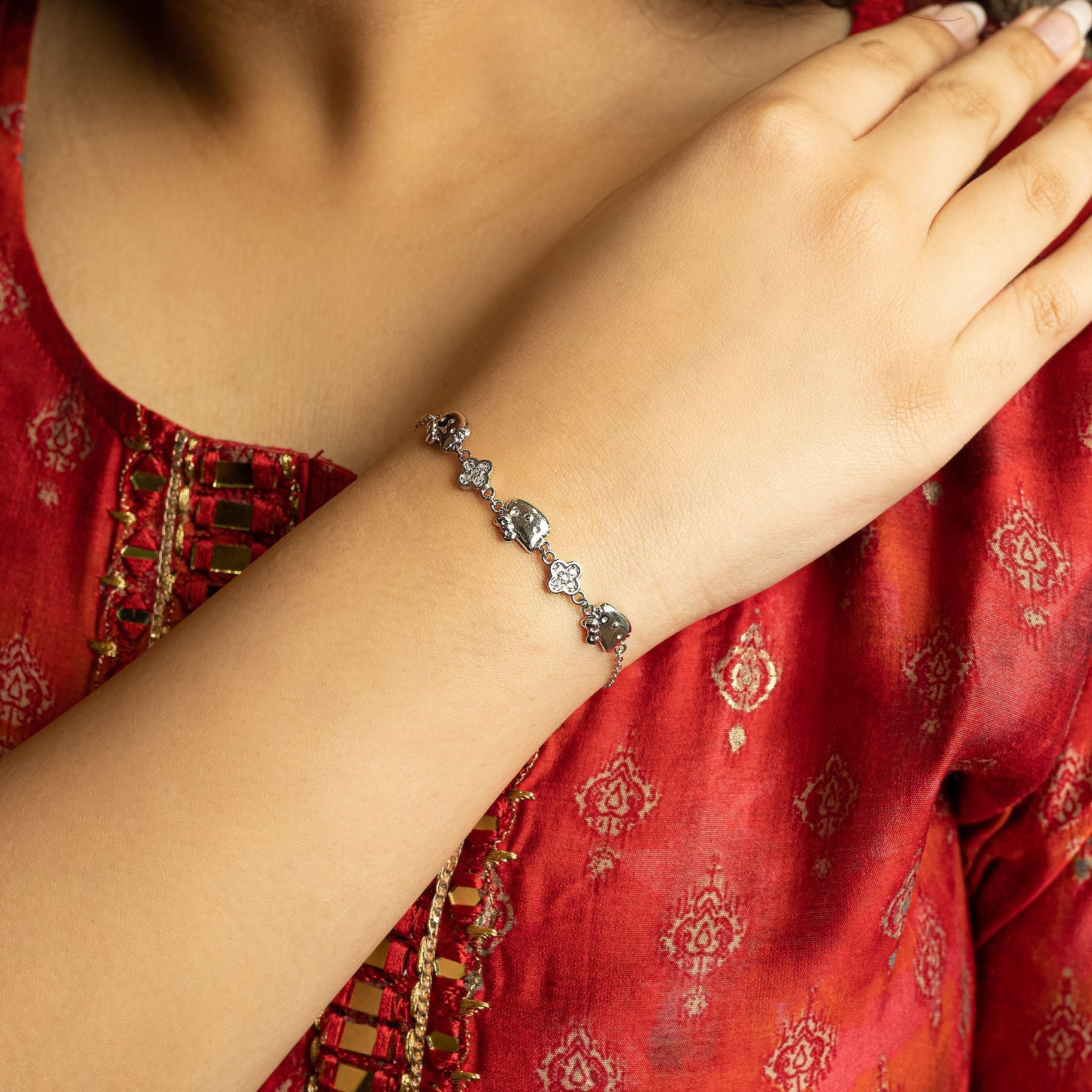 Charming Mini Kitty Sleek Bracelet silverhousebyrj