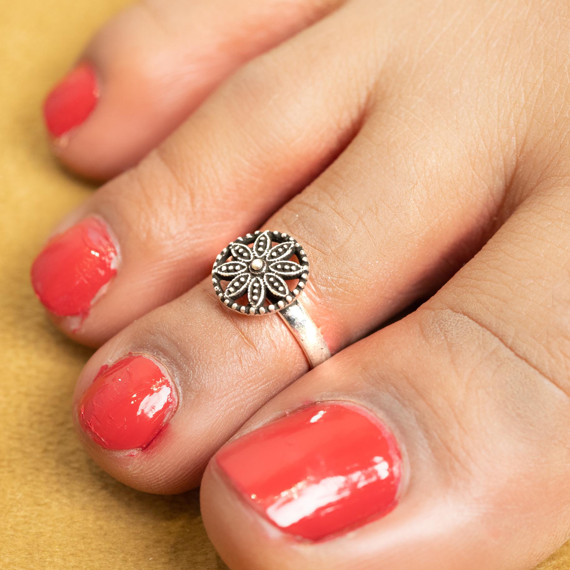 Antique Designer Toe Ring