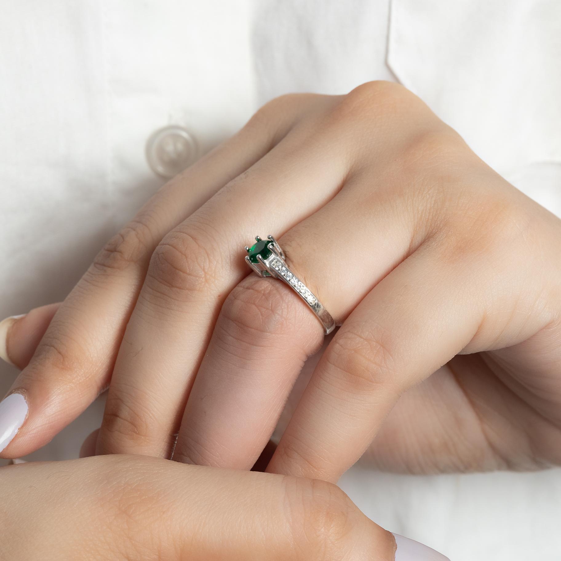 Single Stone studded Ring