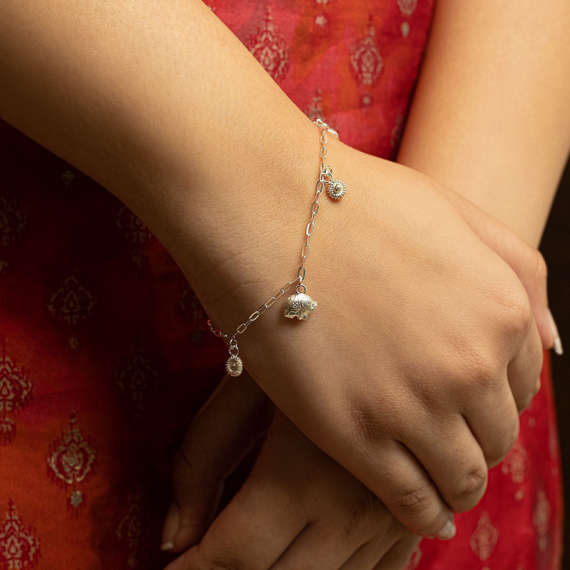 Delightful Hanging Mini Elephant Charms Bracelet silverhousebyrj