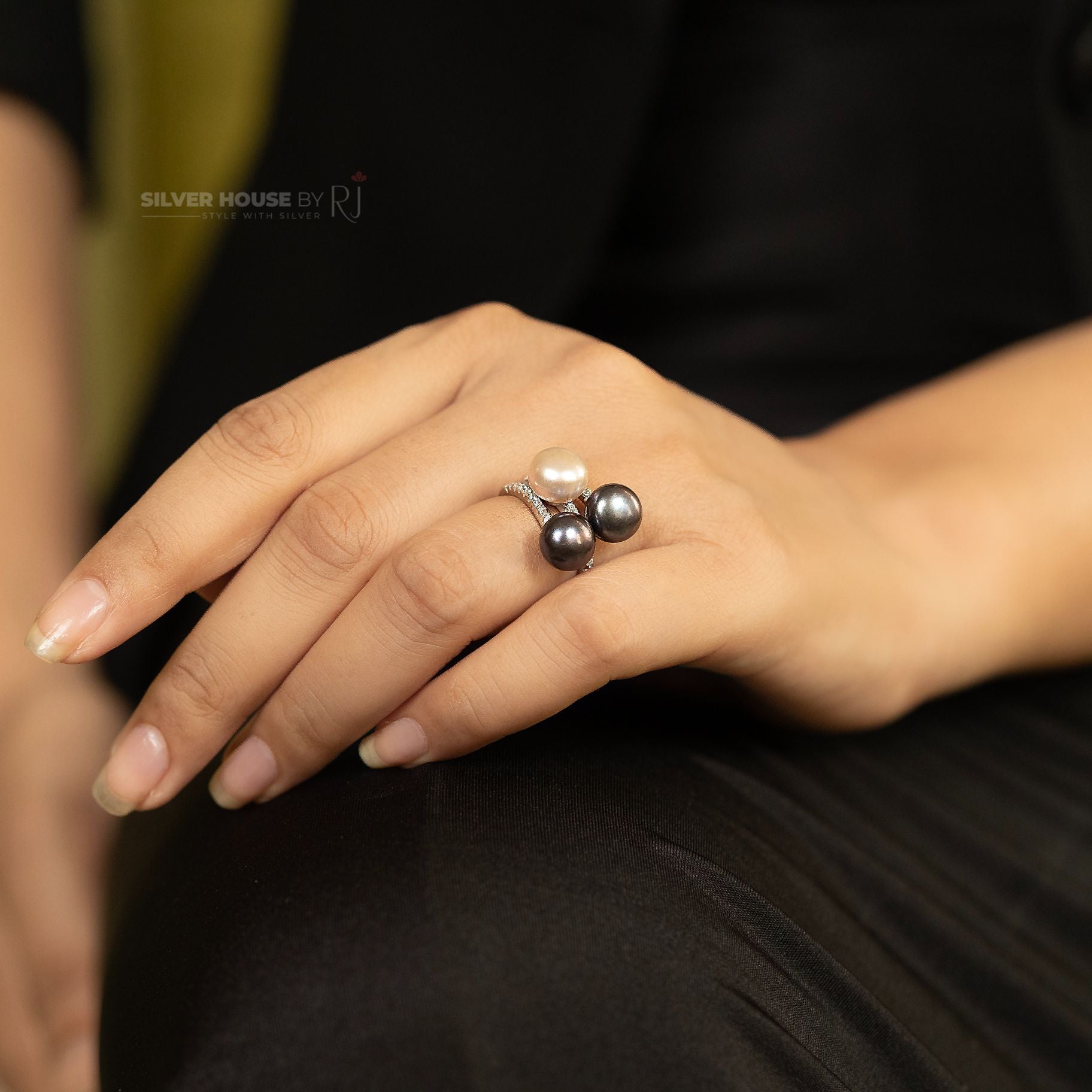 Dual Shade of Moti Ring silverhousebyrj