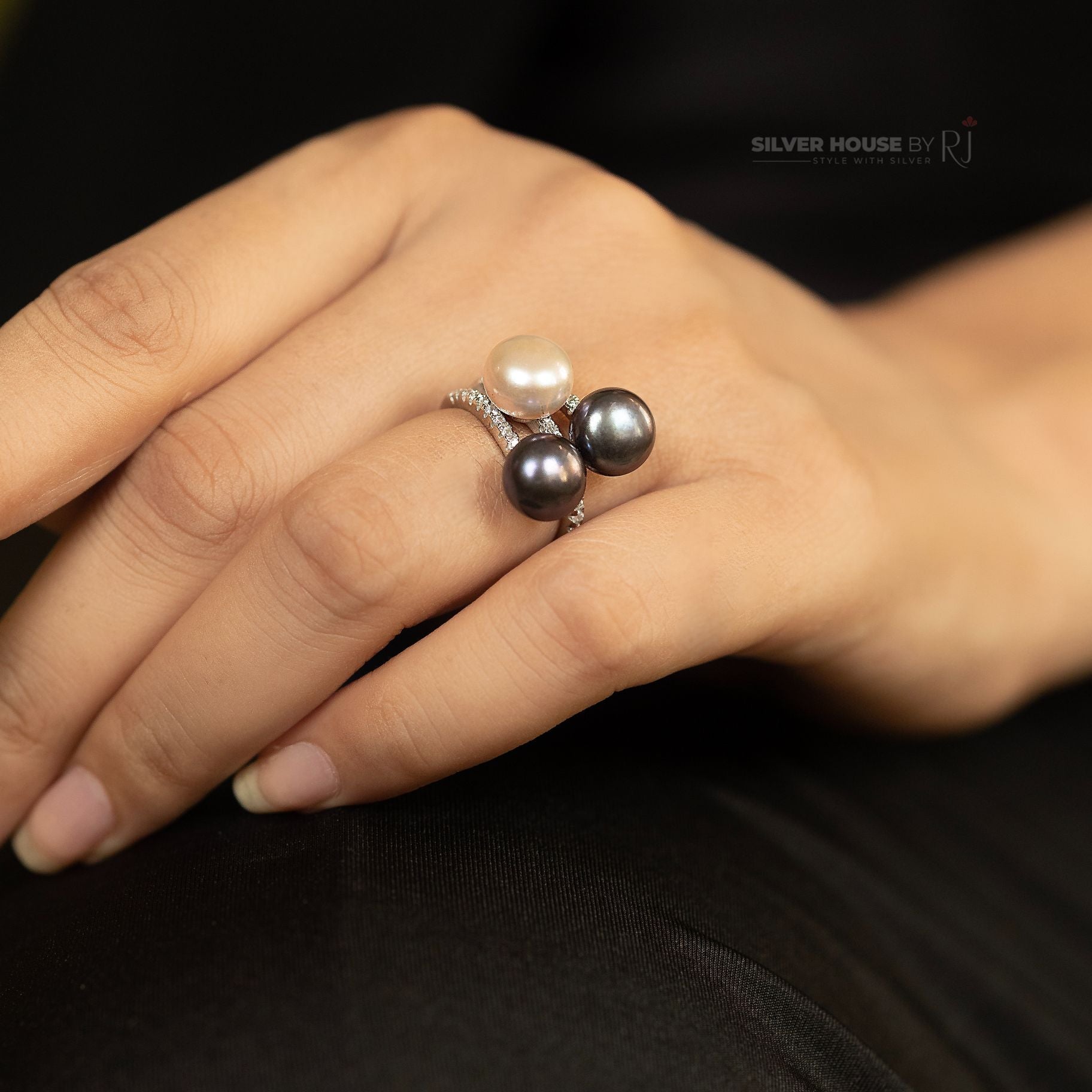 Dual Shade of Moti Ring silverhousebyrj