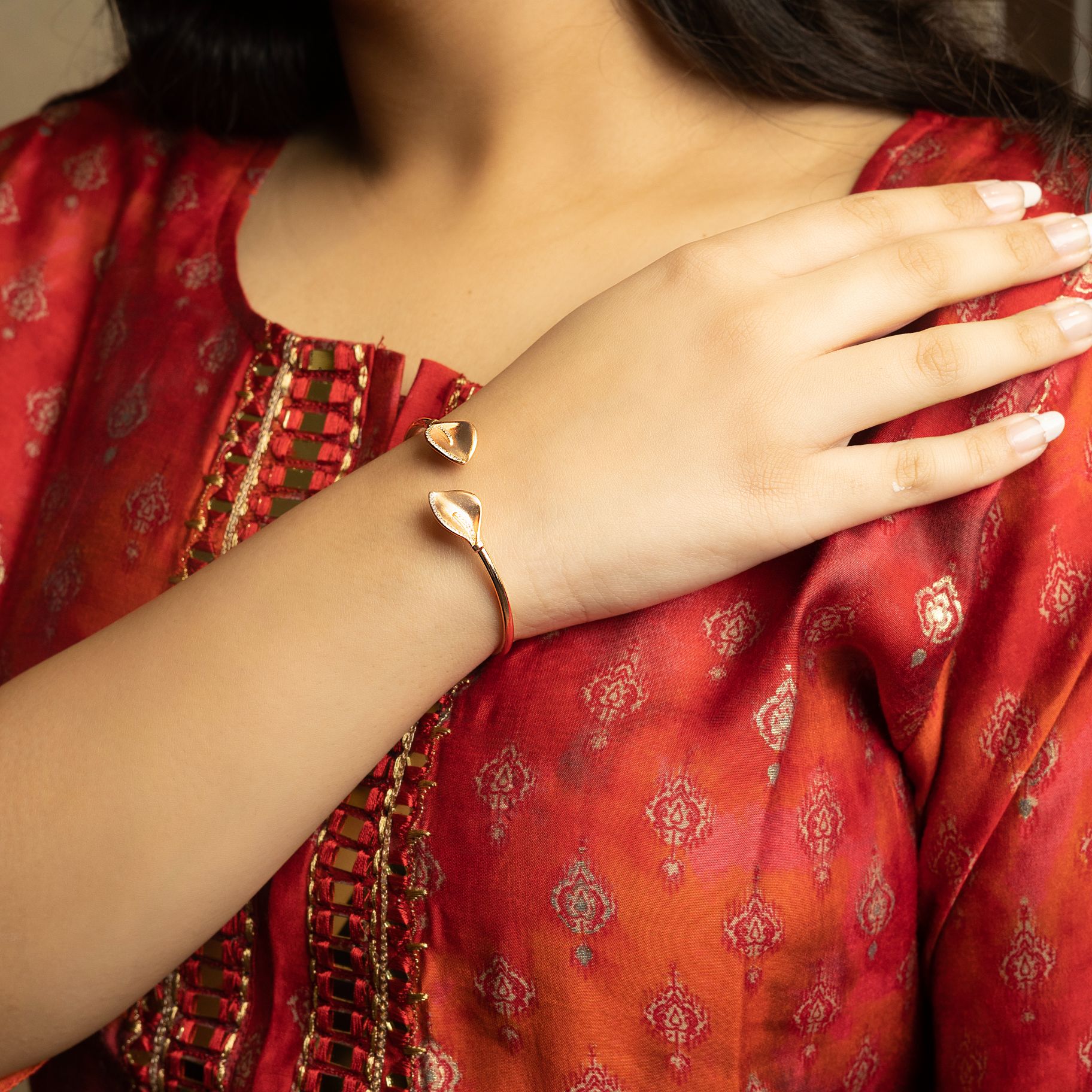Elegant Dual Leaf Designed Kada silverhousebyrj
