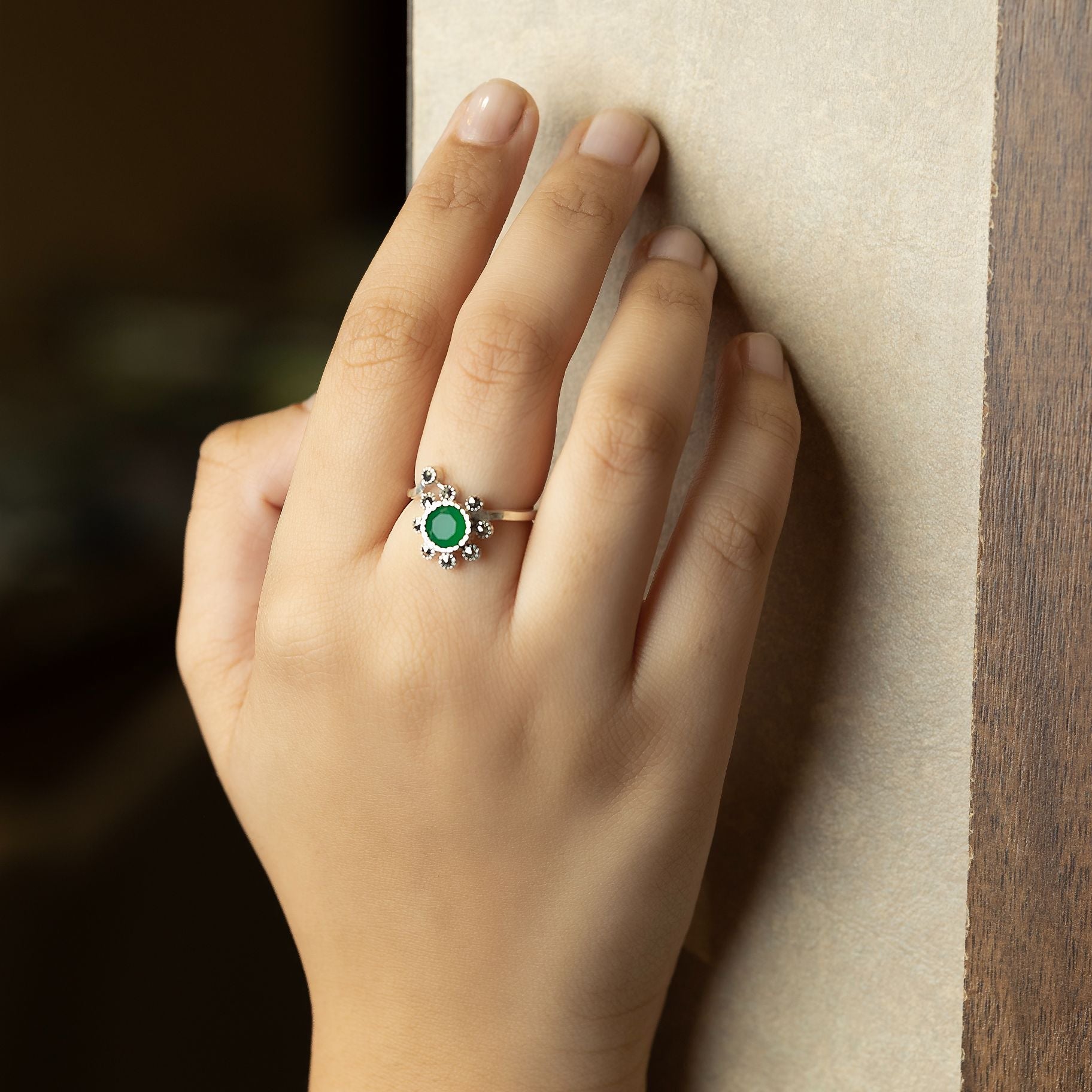 Elegant Ring With a Pretty flower silverhousebyrj