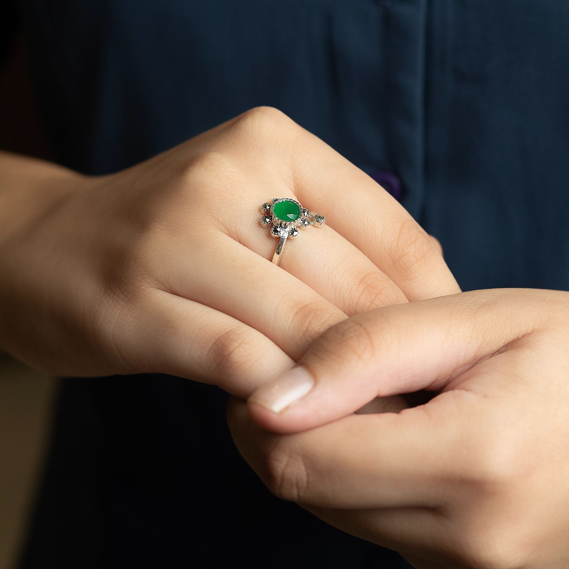Elegant Ring With a Pretty flower silverhousebyrj