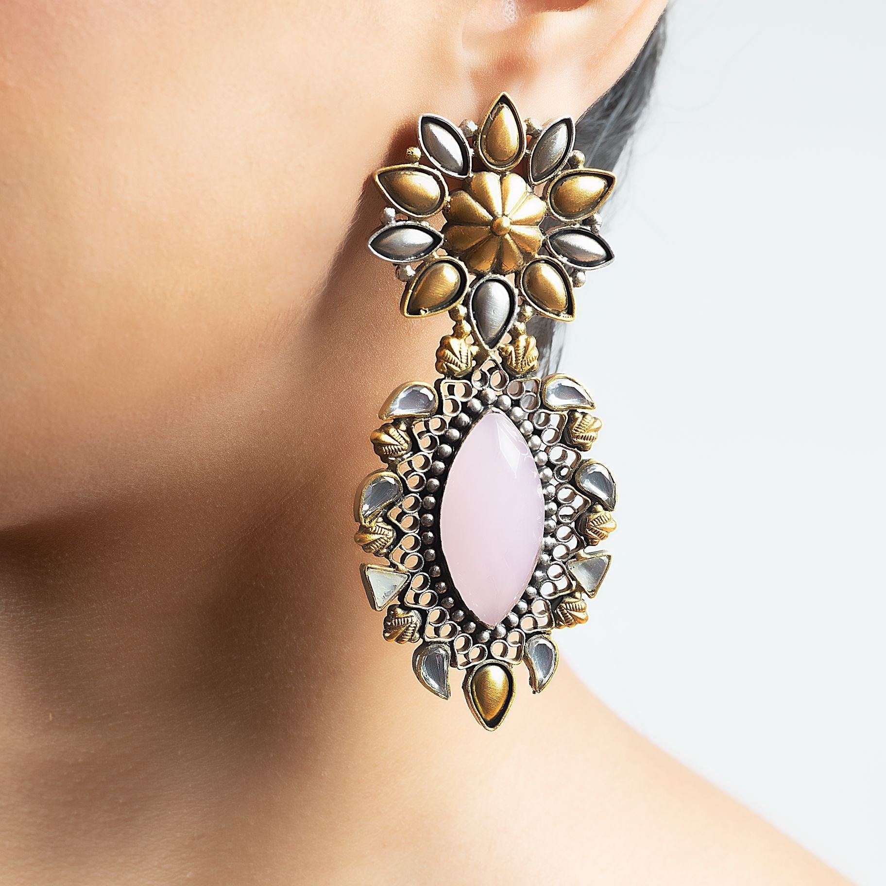 Exquisite Flowery Eyed Dangler silverhousebyrj