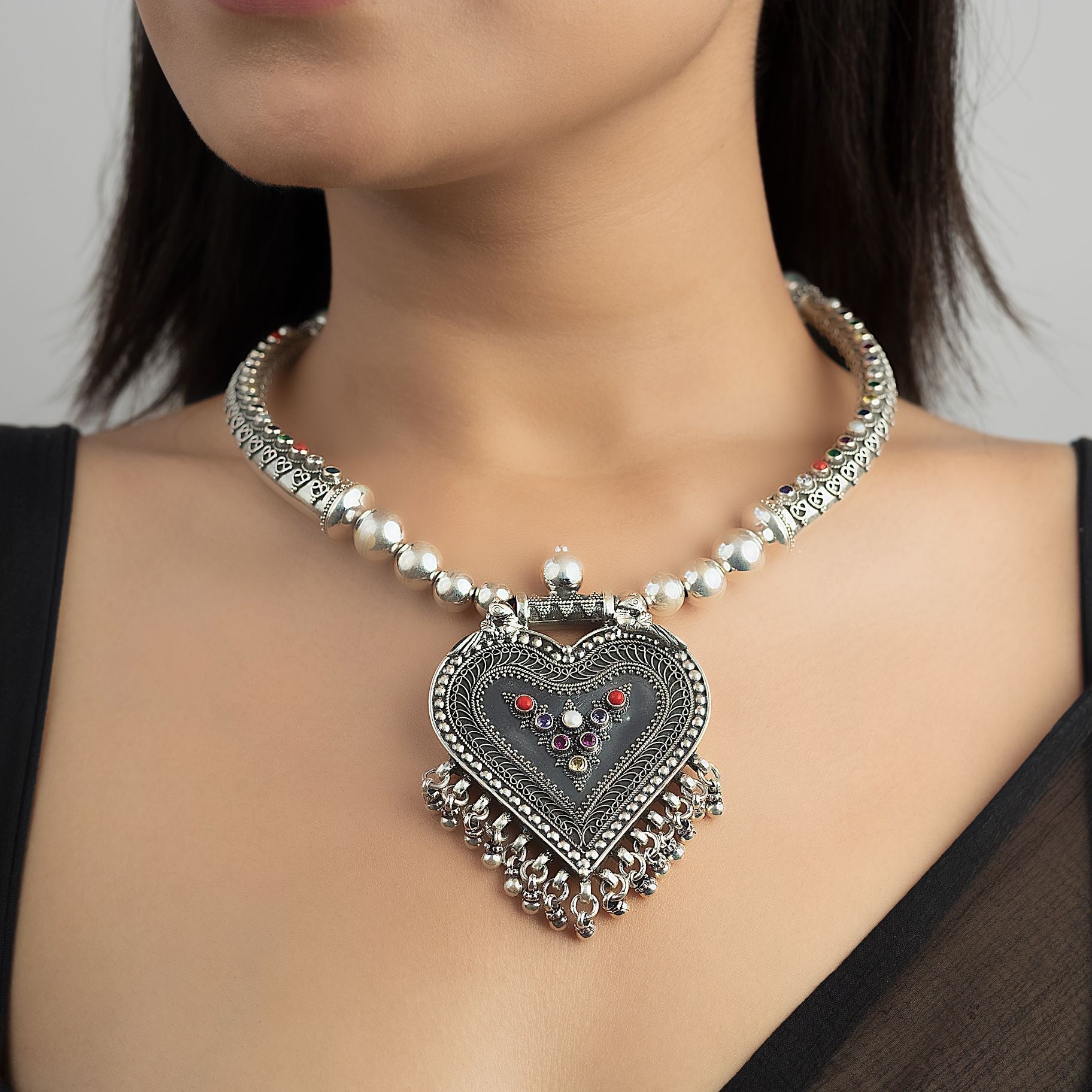 Exquisite Hasli Patterned with Heart Shaped Pendant Necklace silverhousebyrj