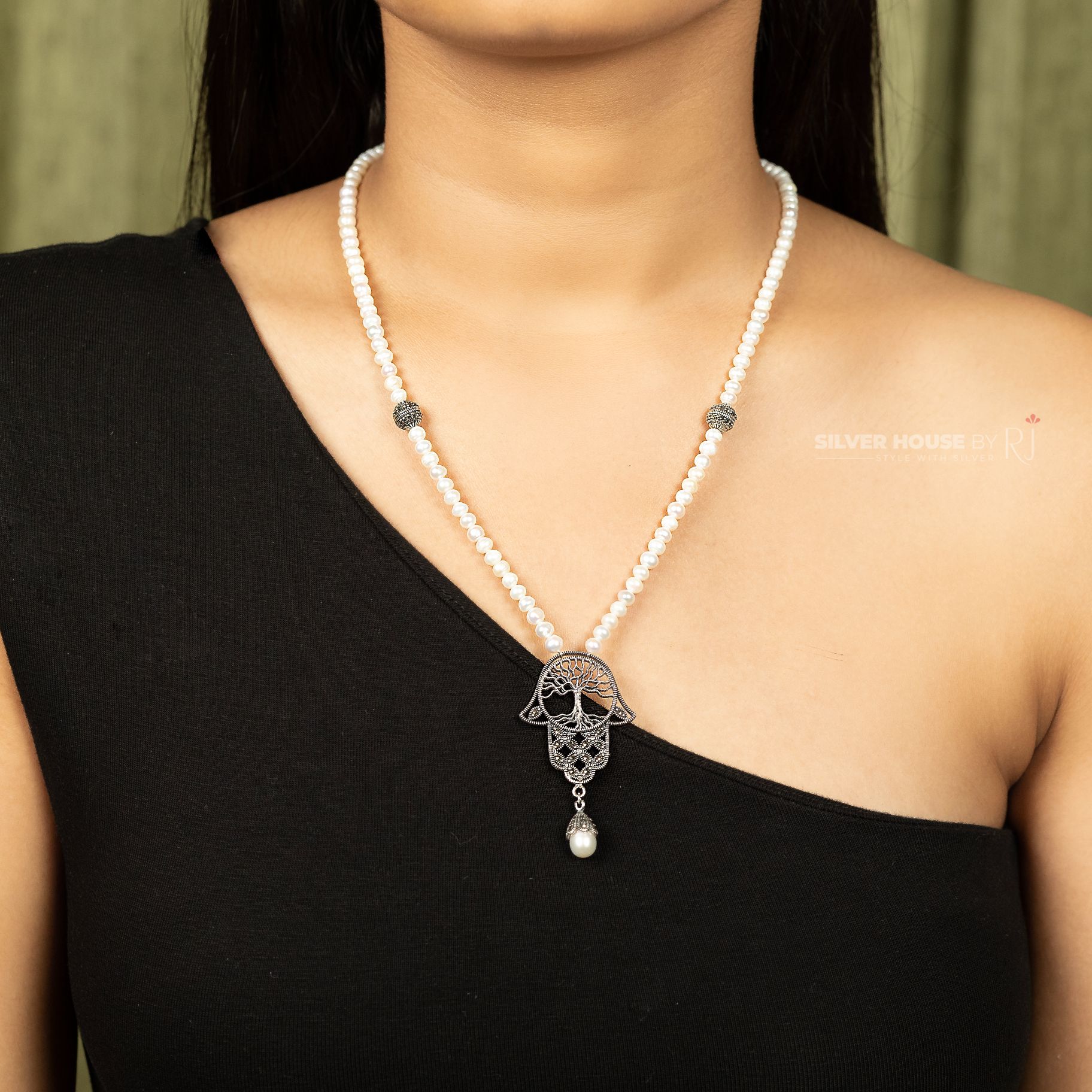 Exquisite Pearl Necklace With Classic Marcasite Stone Studded Pendant silverhousebyrj