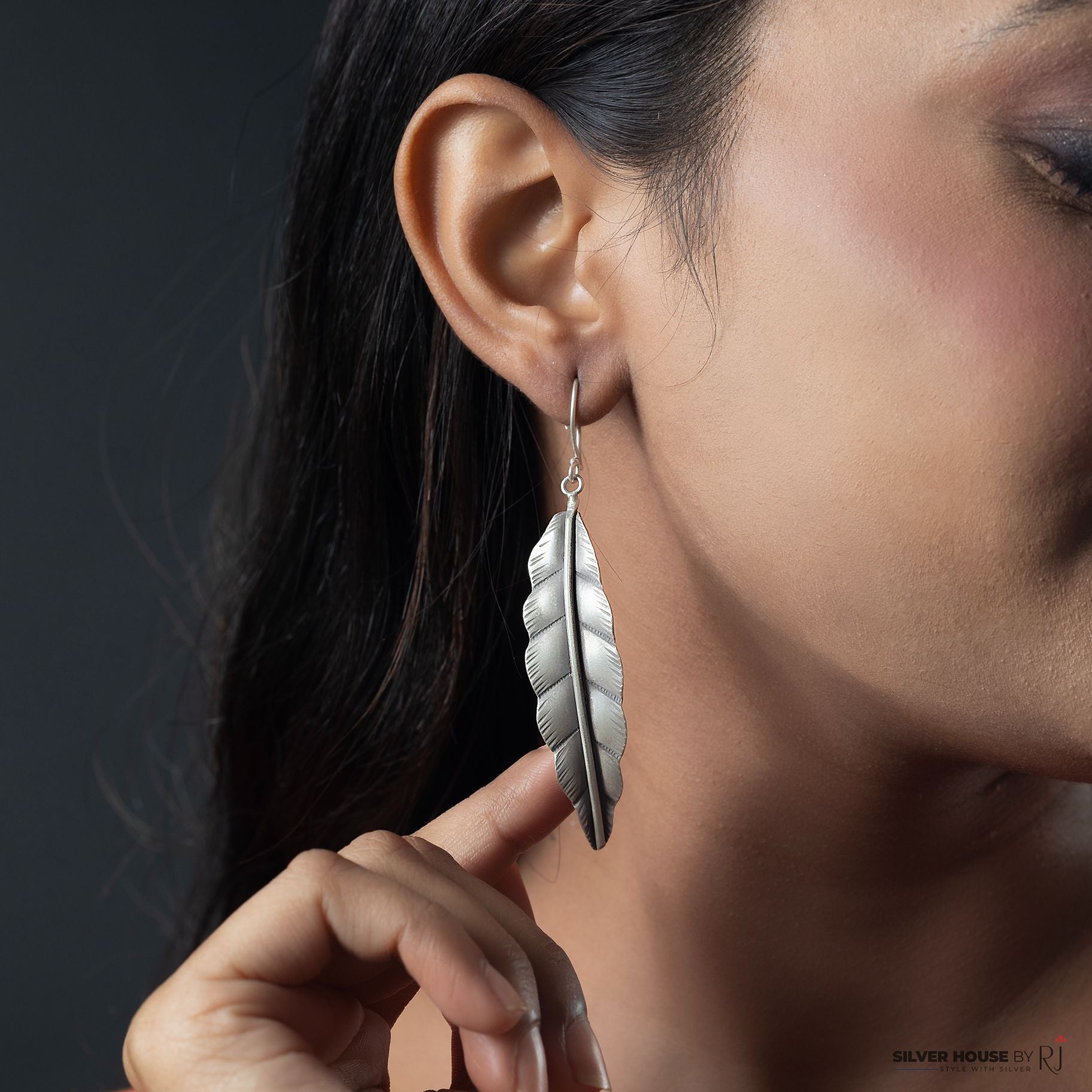 Feather Shape Modish Earring silverhousebyrj