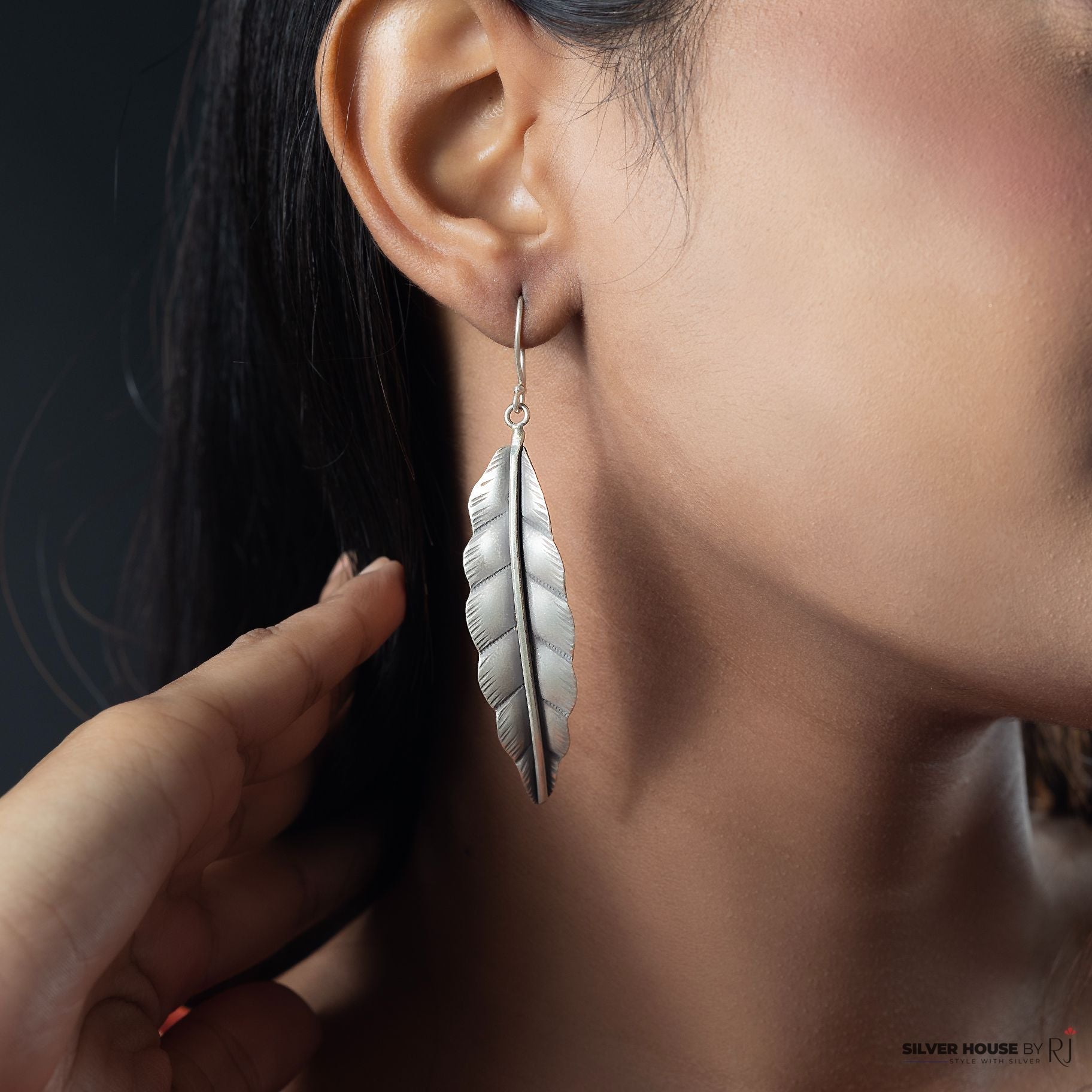 Feather Shape Modish Earring silverhousebyrj