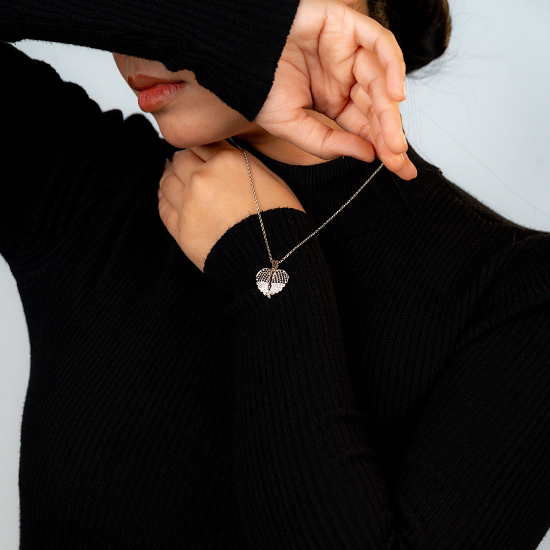 Soft Leaf Silver Necklace