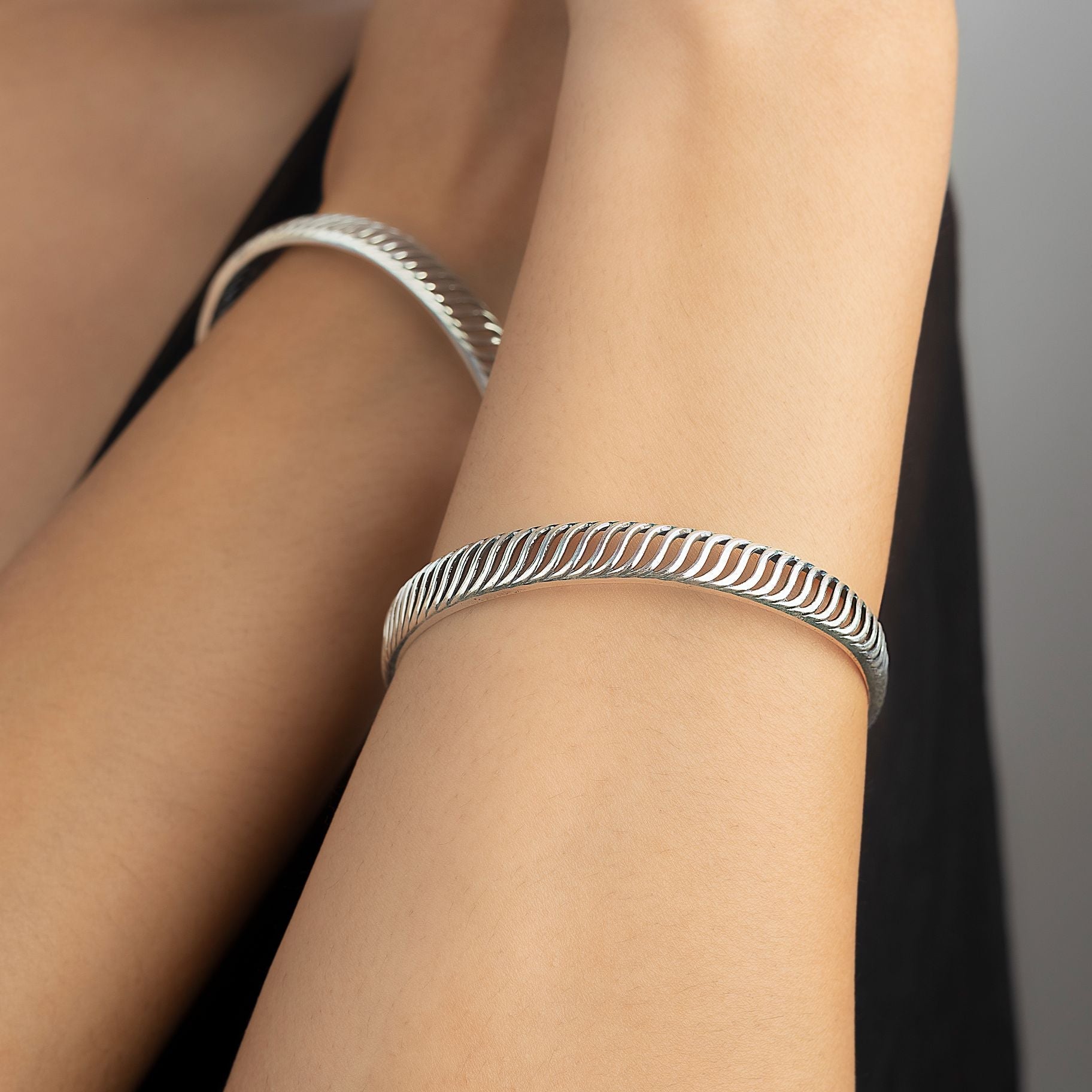 Mesmerizing Silver Web Bangles silverhousebyrj