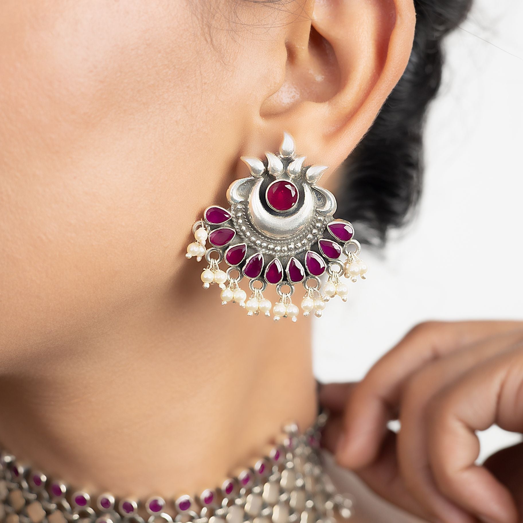 Modish floral Choker with Earing Set silverhousebyrj