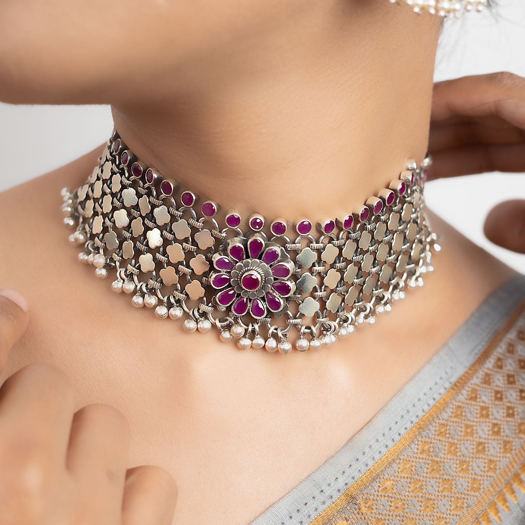 Modish floral Choker with Earing Set silverhousebyrj