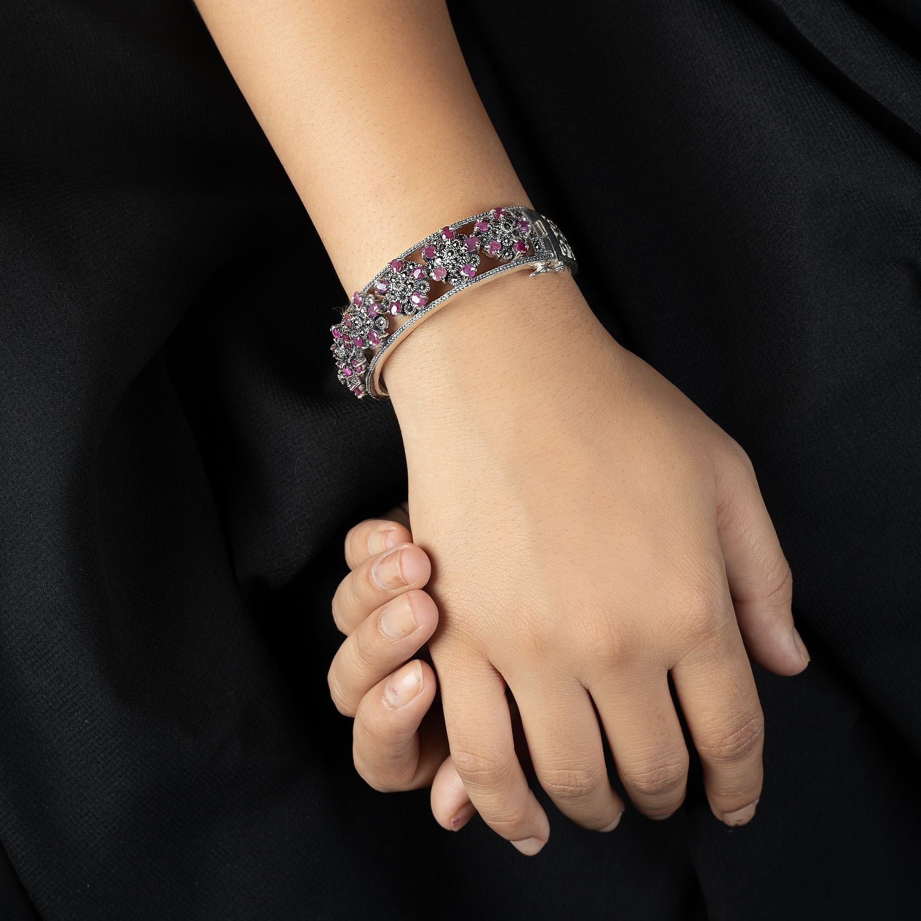 Stone Studded Stunning Kada silverhousebyrj