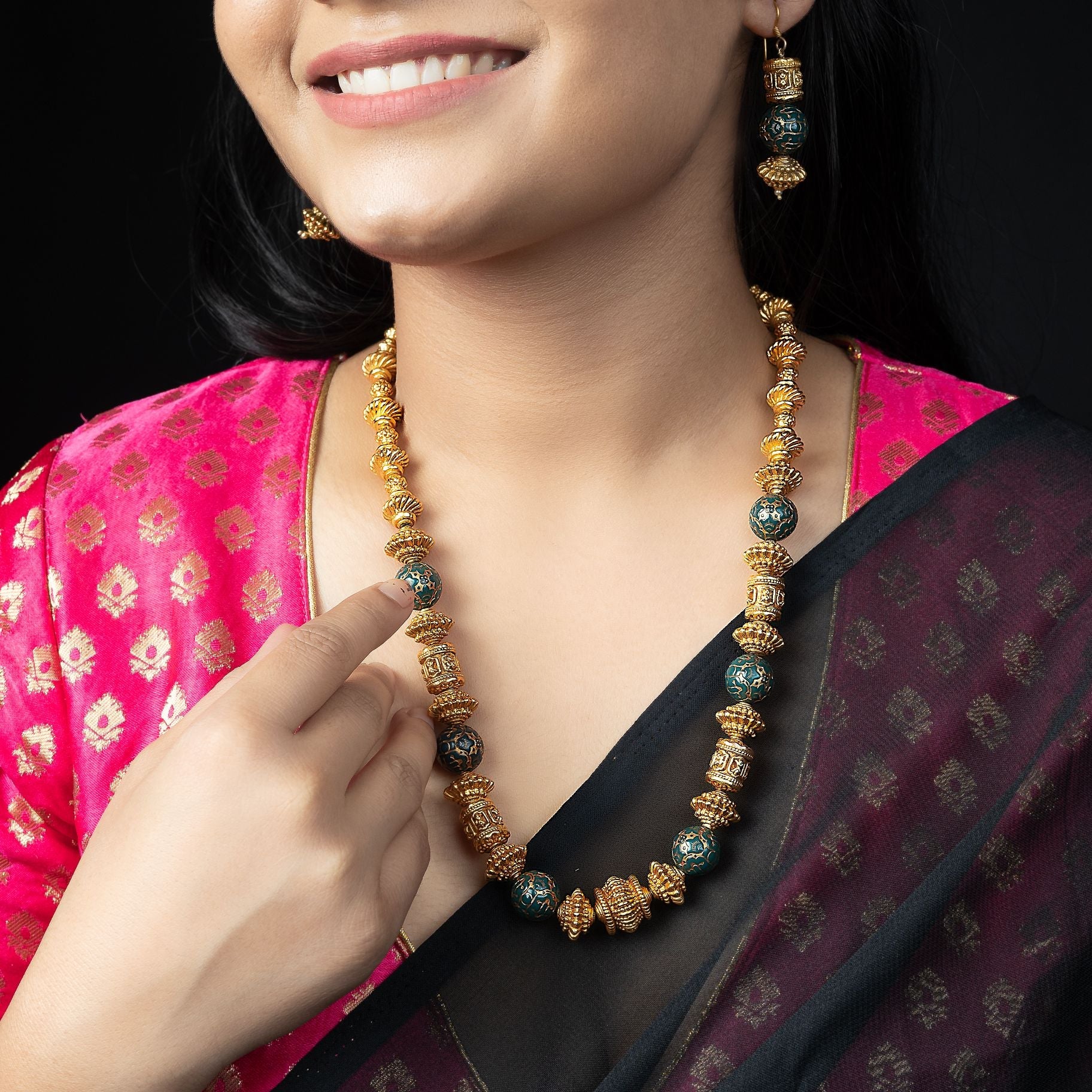 Stunning Tribal Necklace Set silverhousebyrj