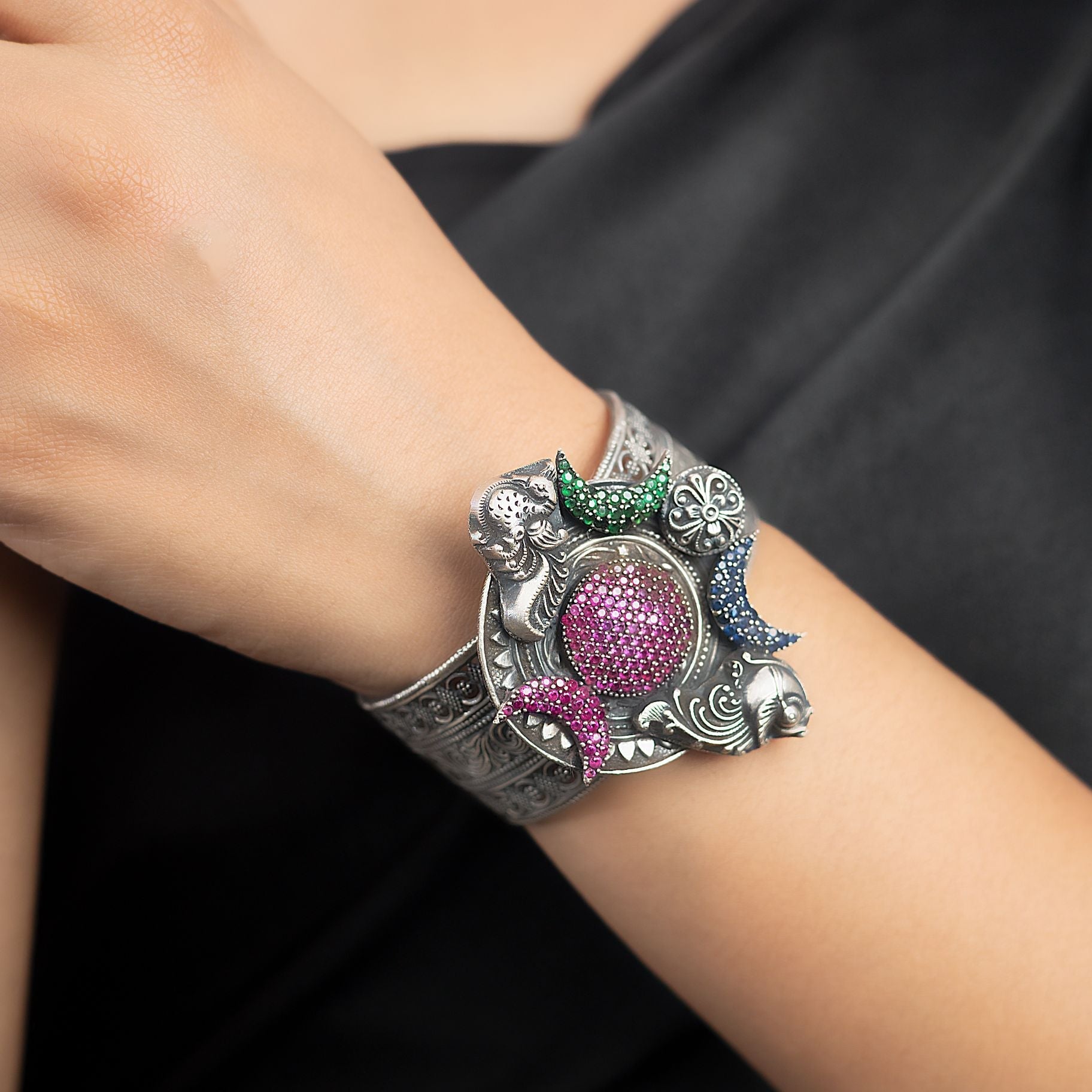 Tiny Stone studded Attractive Kada silverhousebyrj