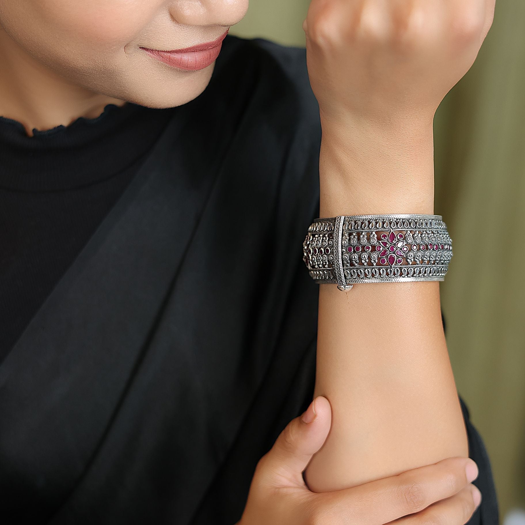 Traditional Bangle with Ornated with Kempu Stones silverhousebyrj