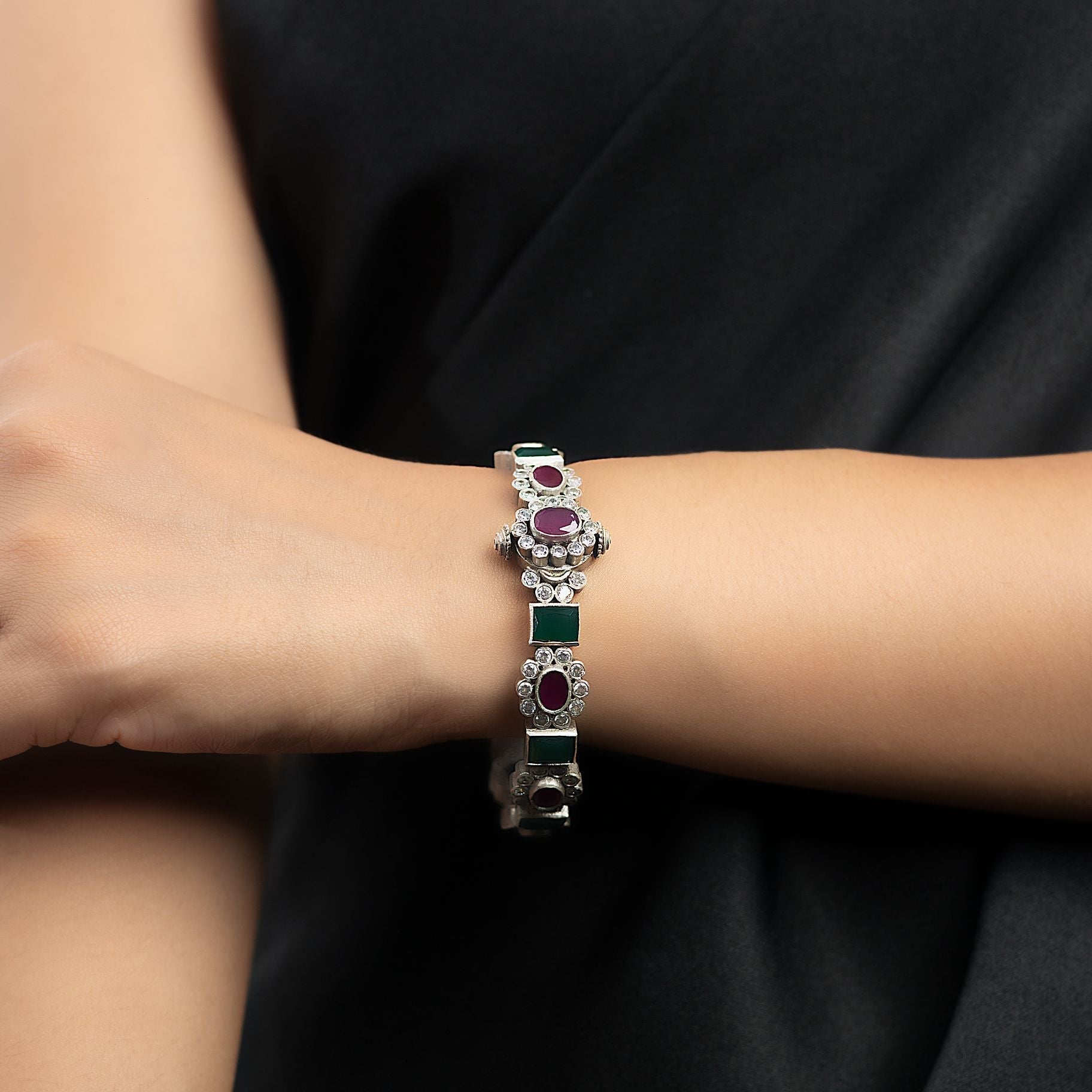 Traditional Stone Studded Bangle silverhousebyrj