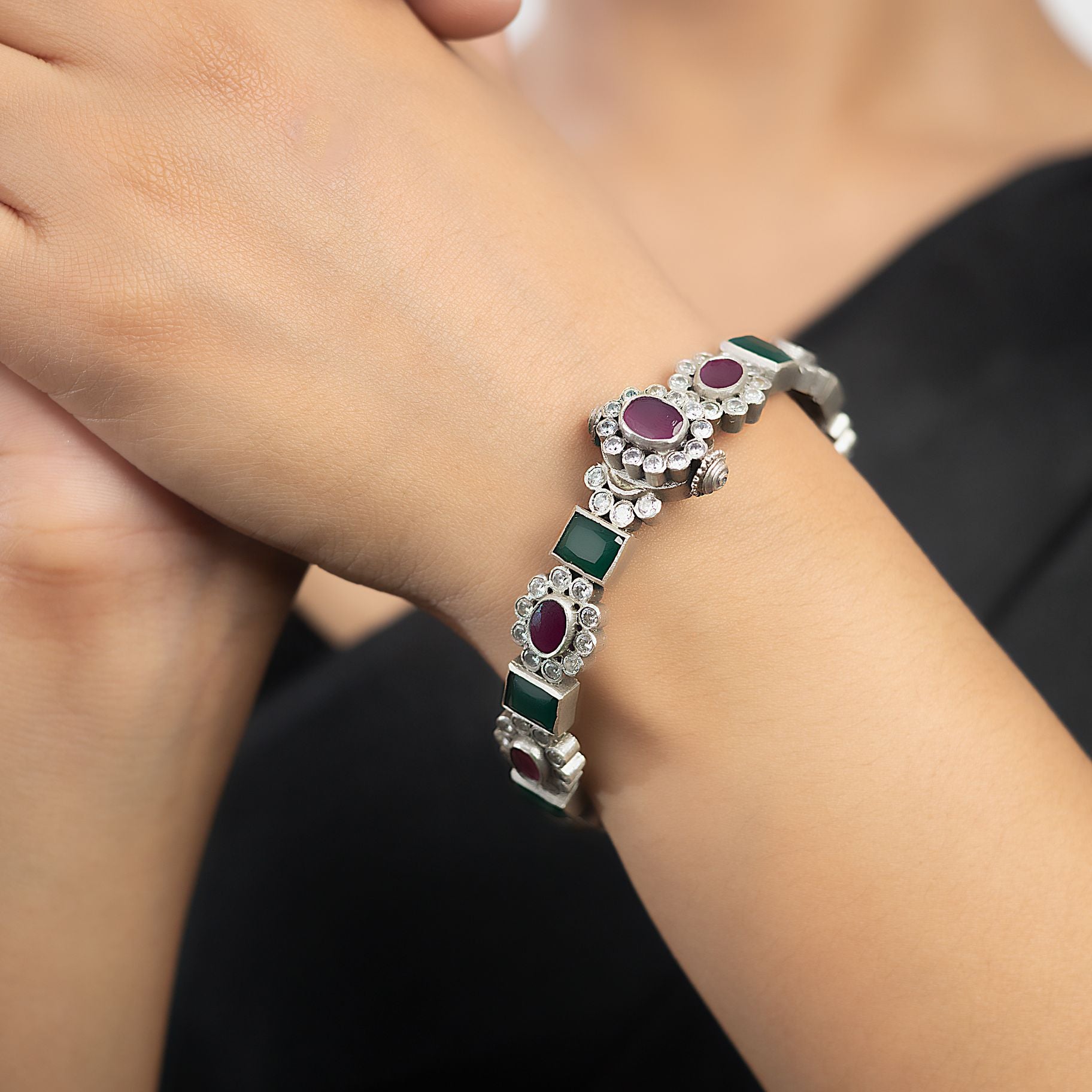 Traditional Stone Studded Bangle silverhousebyrj