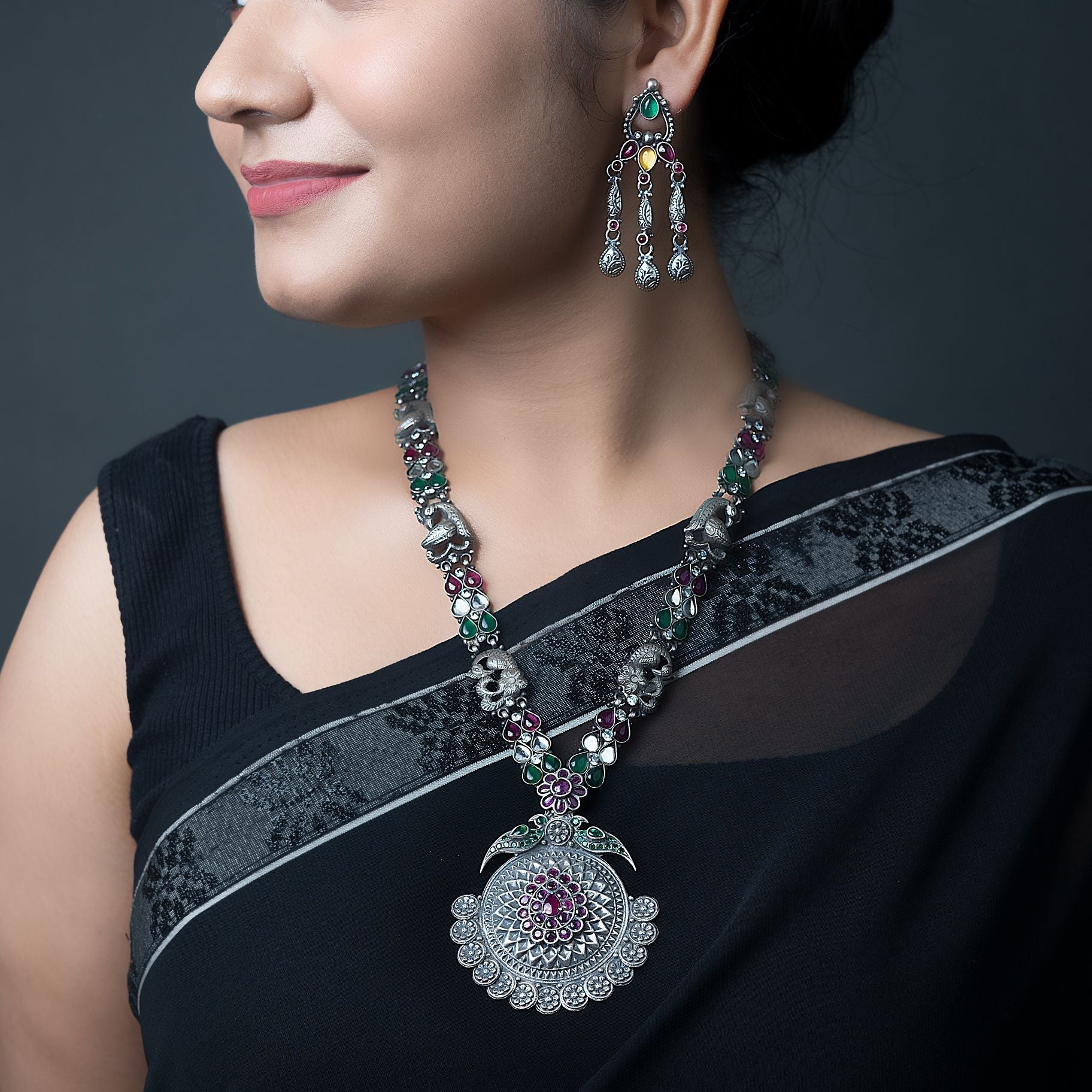 Tribal Elegance Silver Necklace Set silverhousebyrj