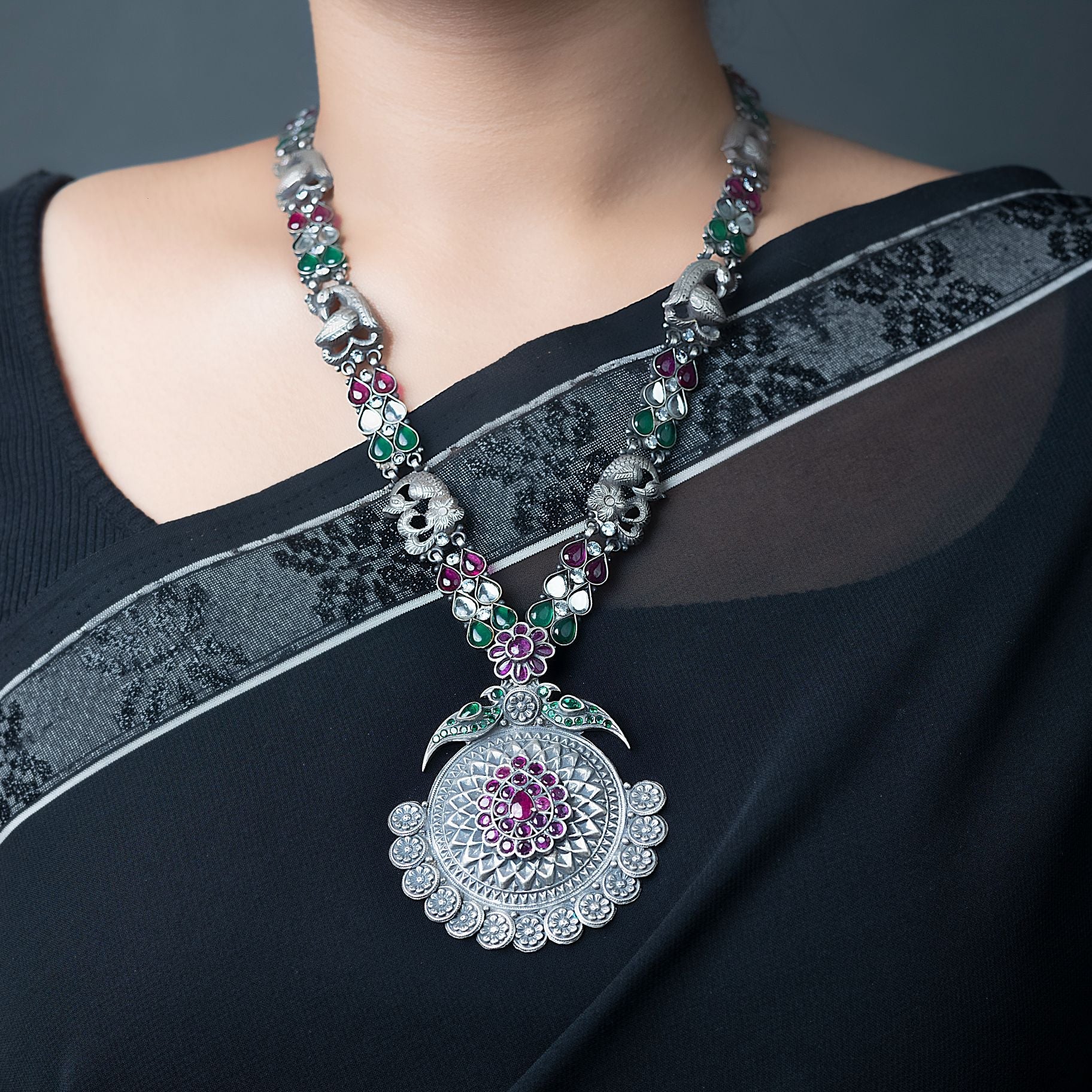 Tribal Elegance Silver Necklace Set silverhousebyrj