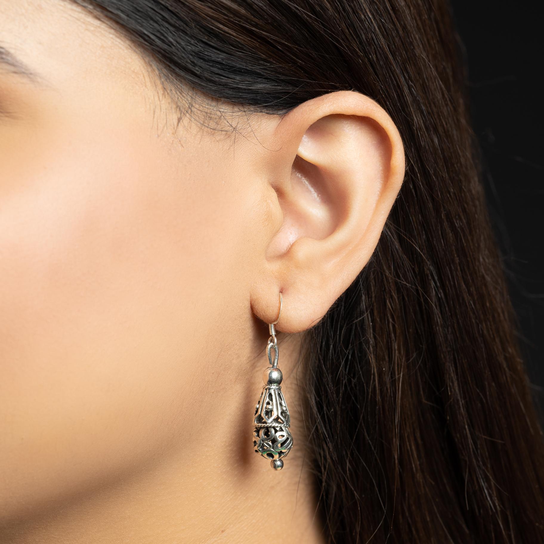 Italian Jaalidaar Earring