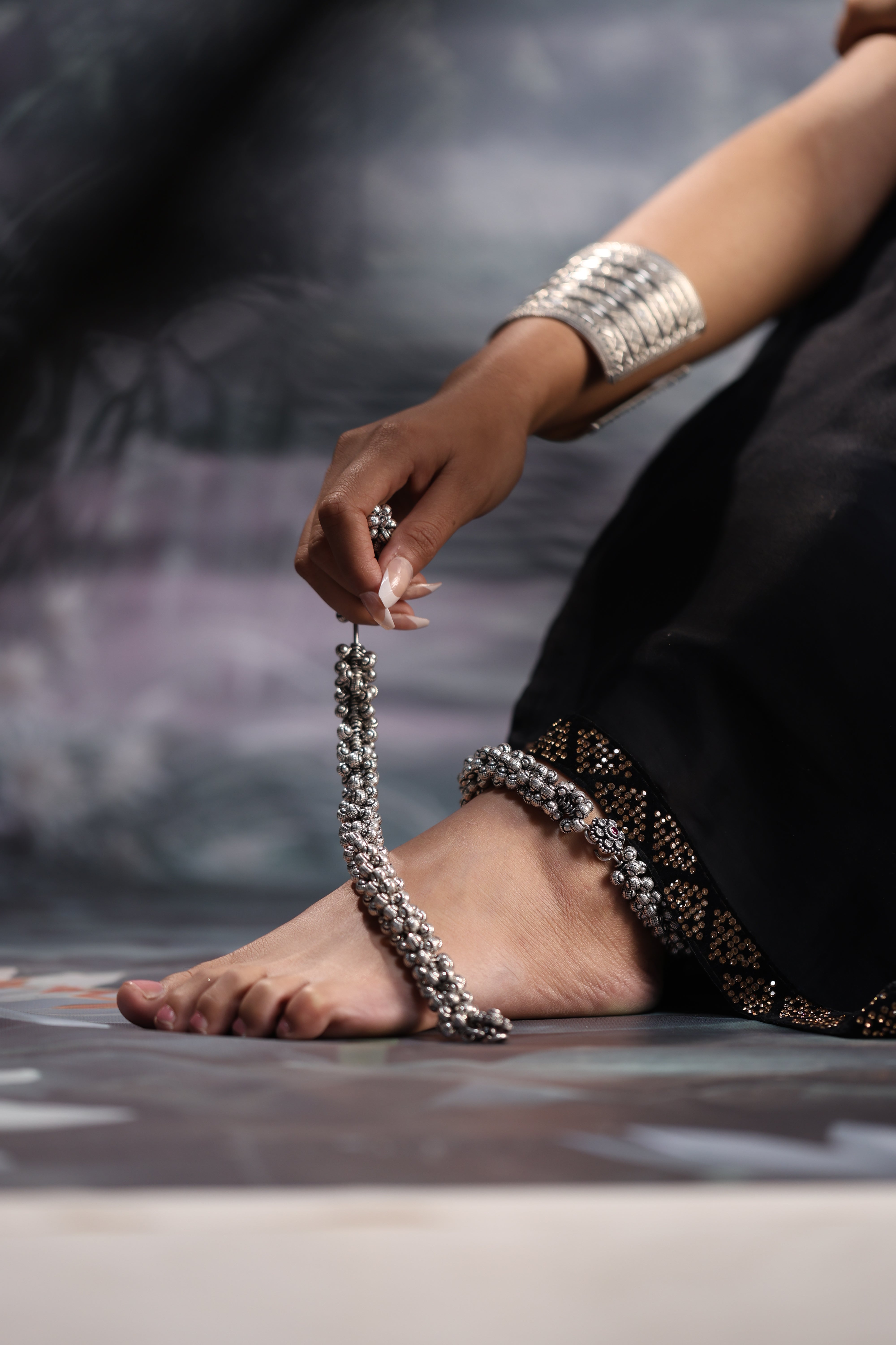 SILVER BEADED ANTIQUE PAZEB