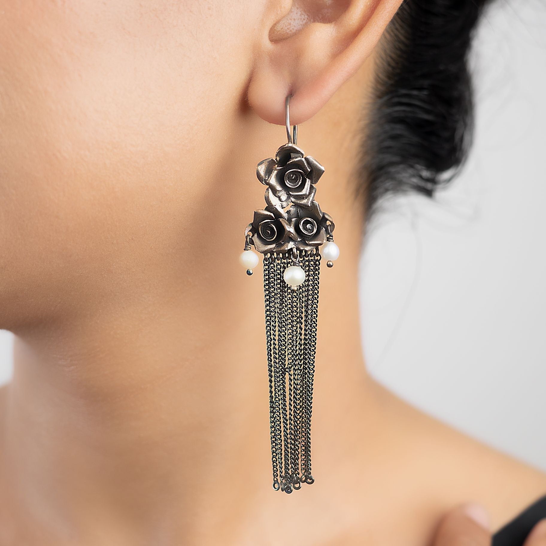 Premium Quality Fashionable Black Monalisa Stone Adorable Amrapali Inspired  Silver Look Like Earring For Women And Girls. | K M HandiCrafts India