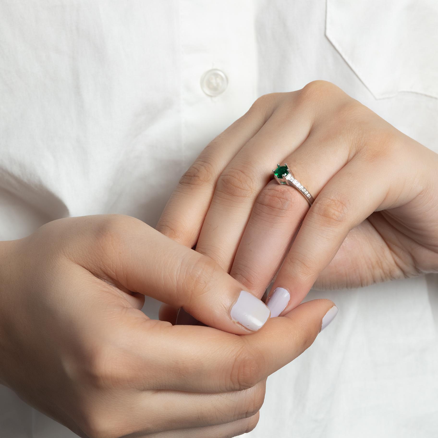 Single Stone studded Ring