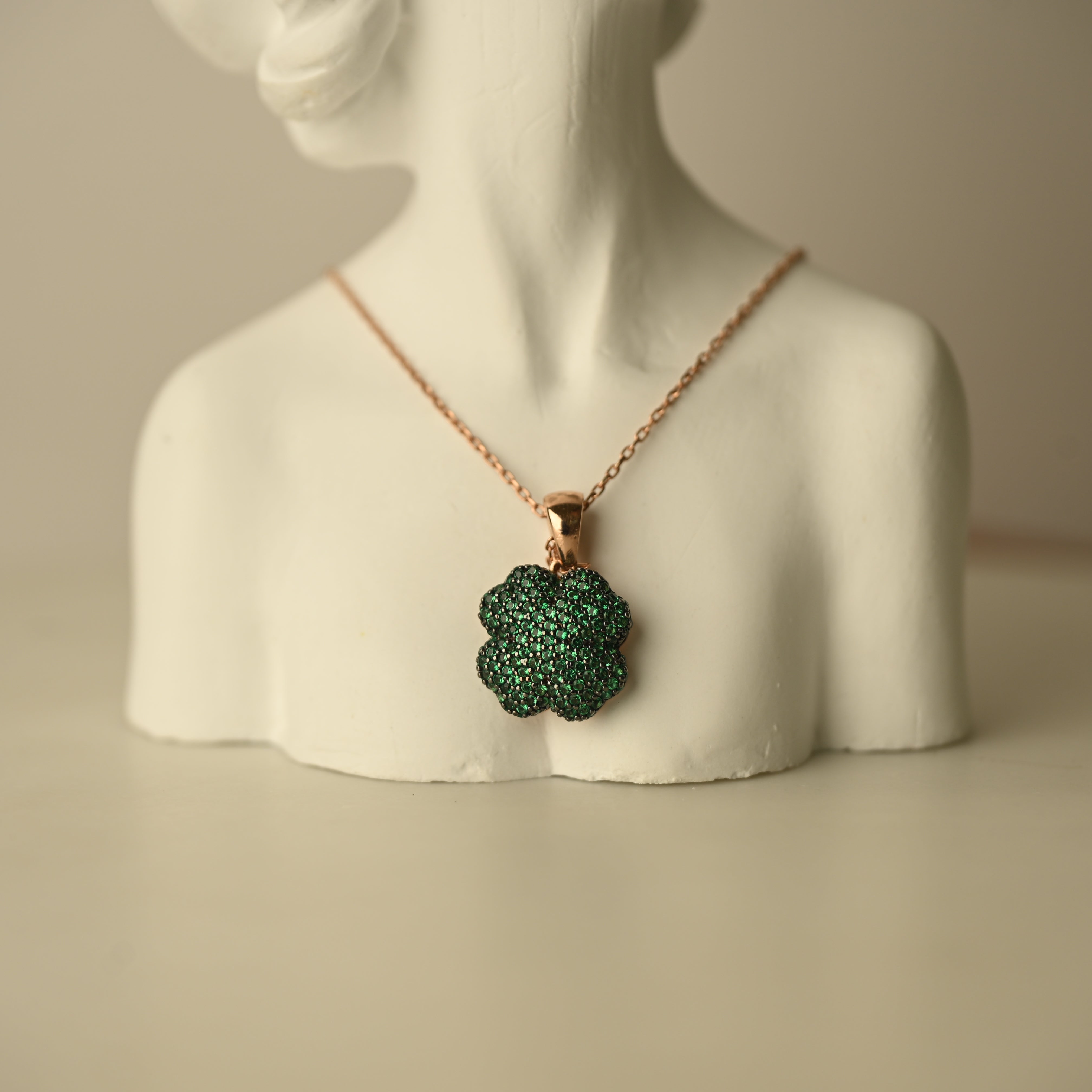 Emerald Green Crystal Clover Pendant Necklace