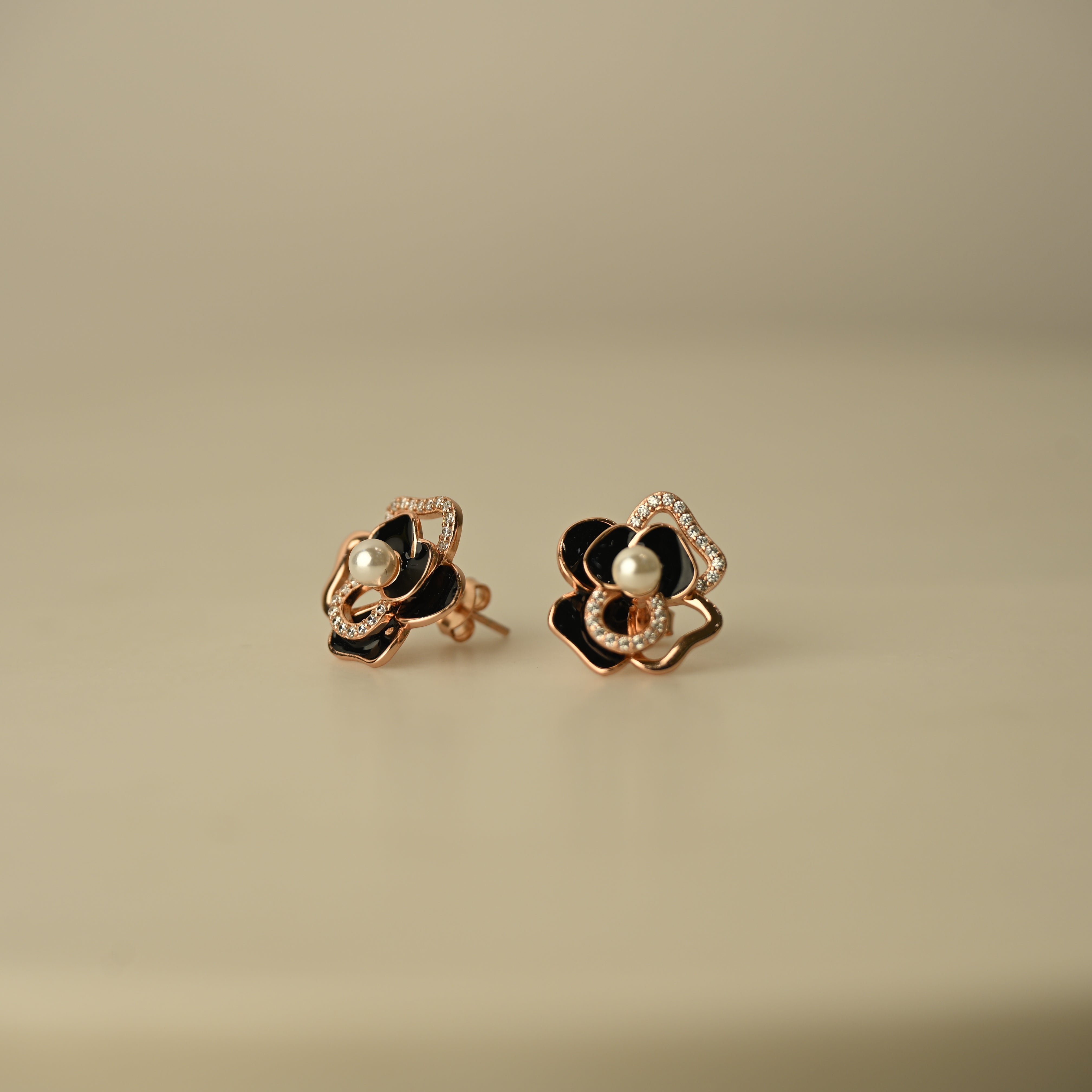 Black Floral Pearl Studs
