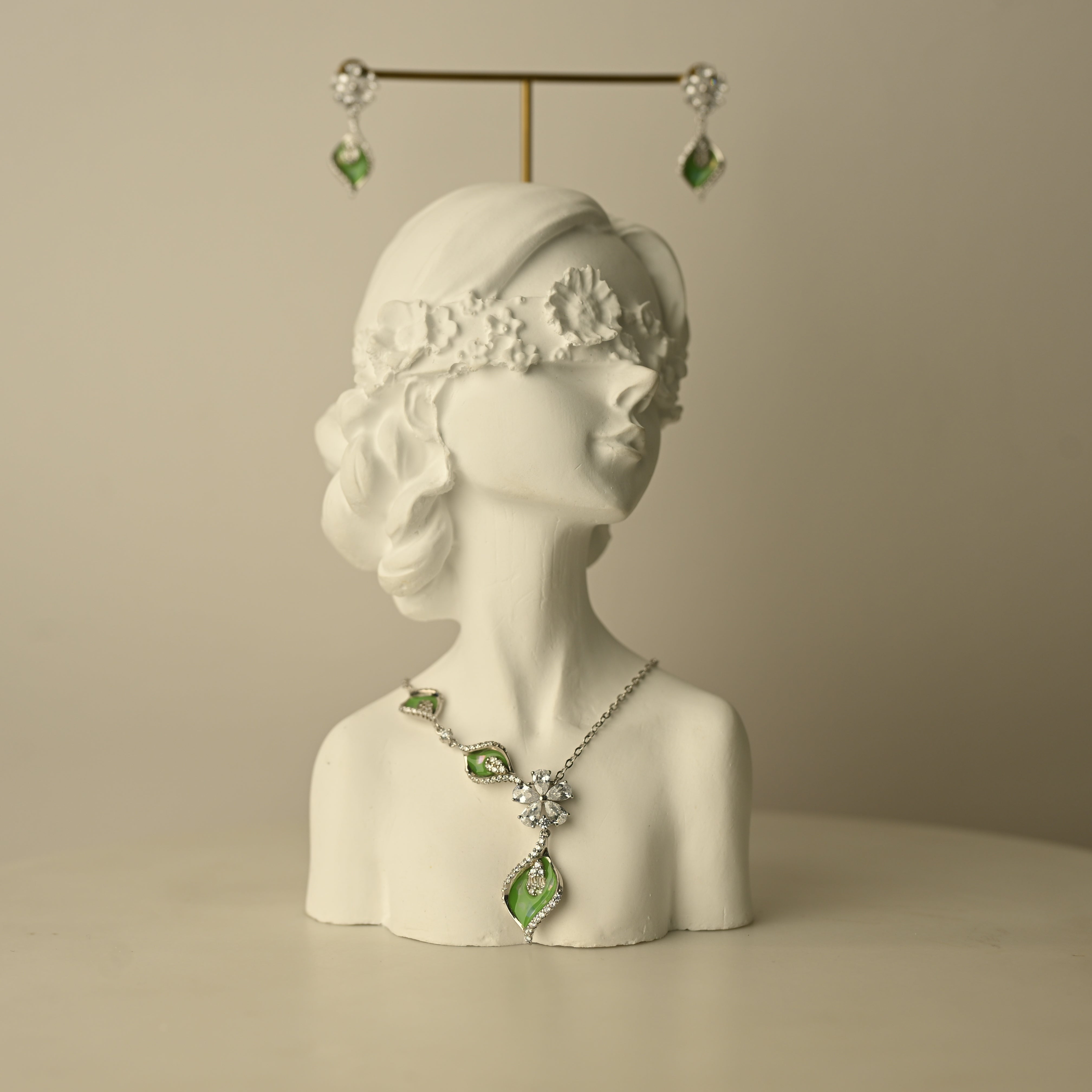 Green Gemstone Necklace & Earring Set
