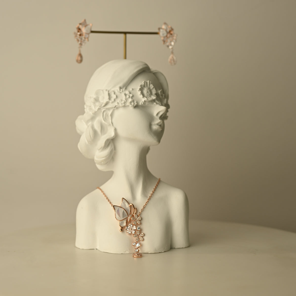 Floral Butterfly Necklace Set