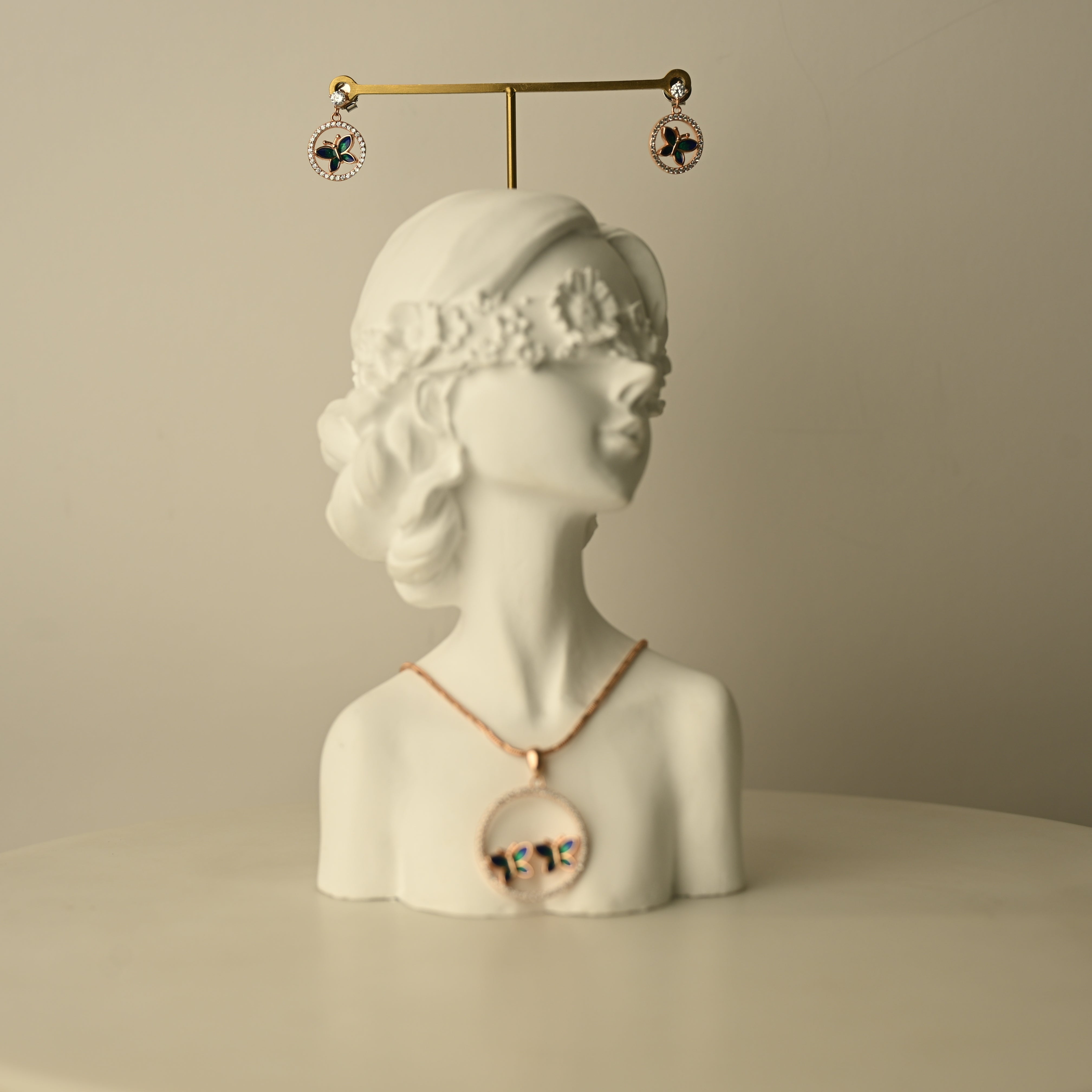 Elegant Multicolor Floral Pendant & Earring Set
