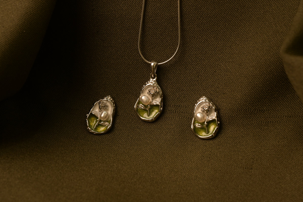 Green Enamel Pearl Silver Pendant Set