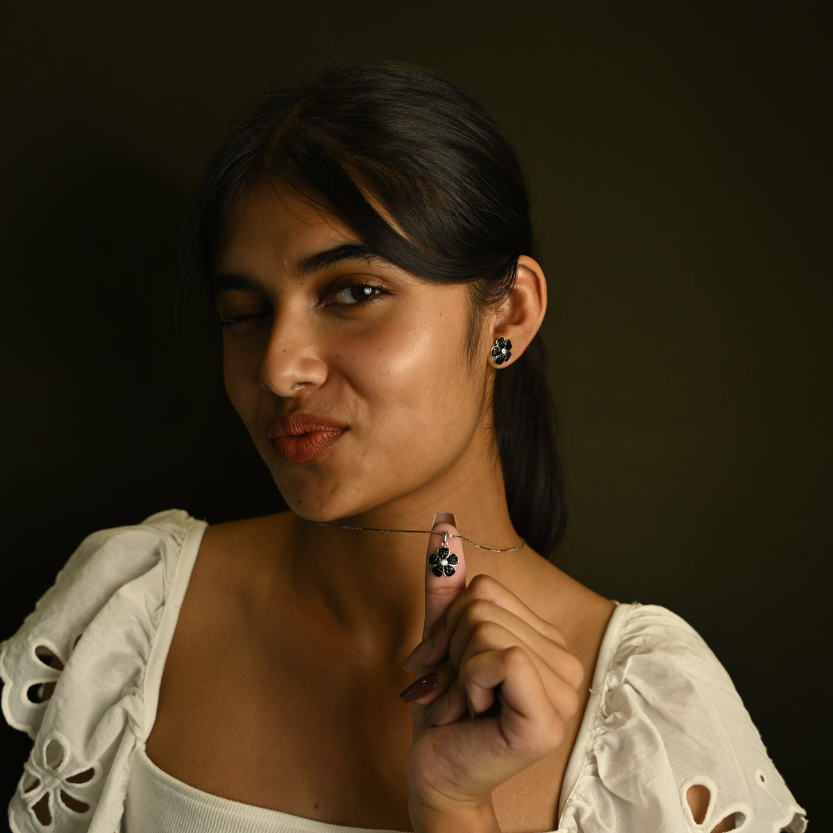 Black Floral Pendant & Earring Set