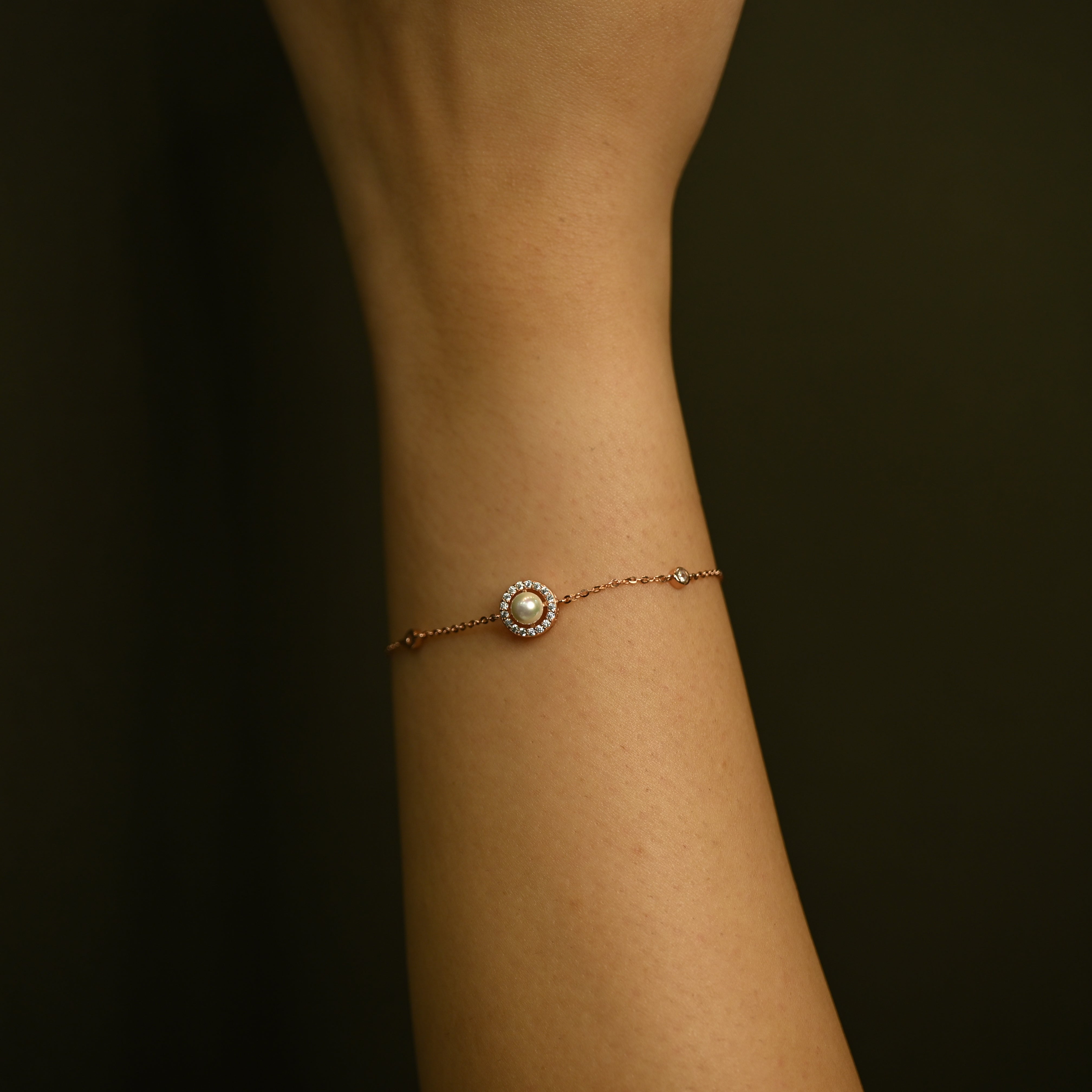 Pearl Halo Bracelet