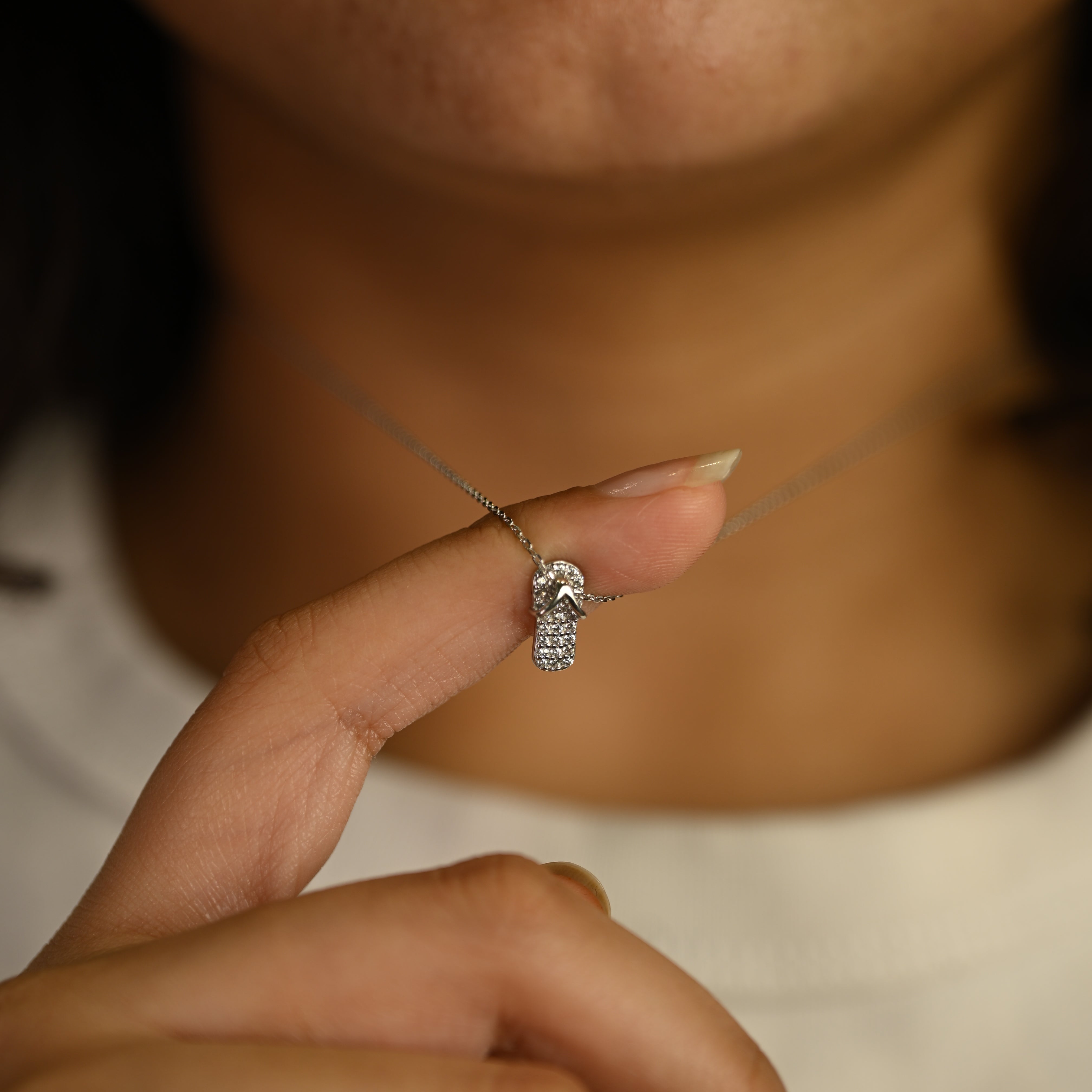 Flip-Flop Diamond Pendant Chain