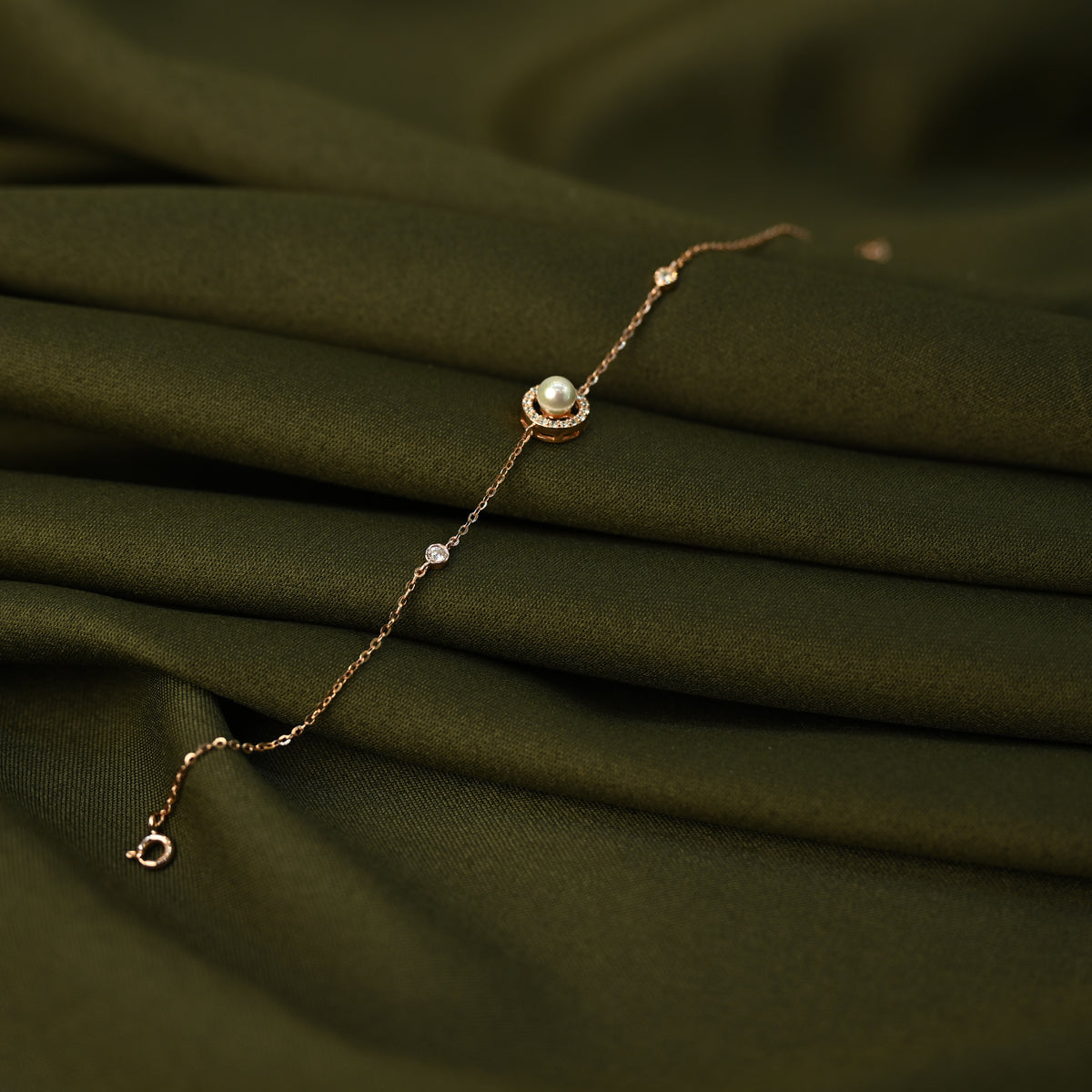 Pearl Halo Bracelet