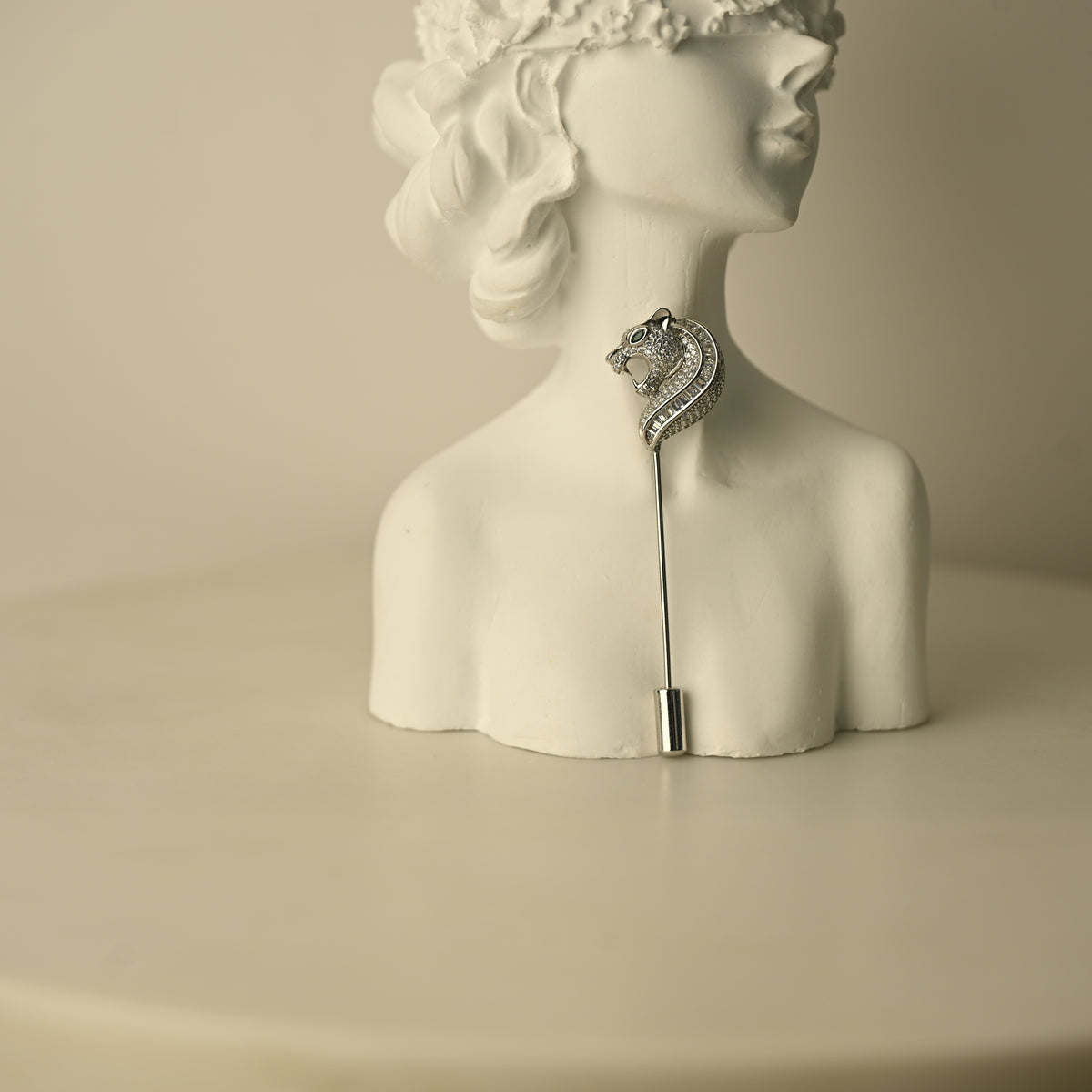 Regal Horsehead Brooch